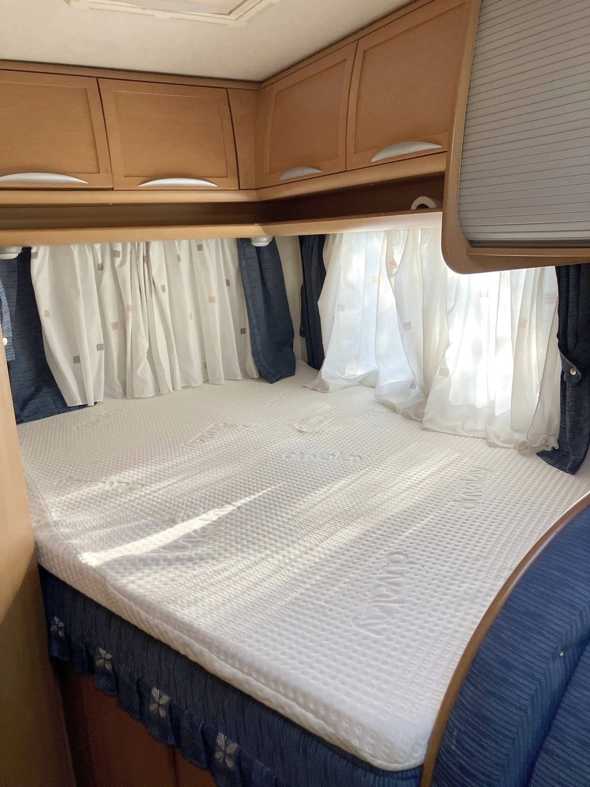 slaapplaatsen Fiat Ducato 2,0 l 100 ch - Yescapa