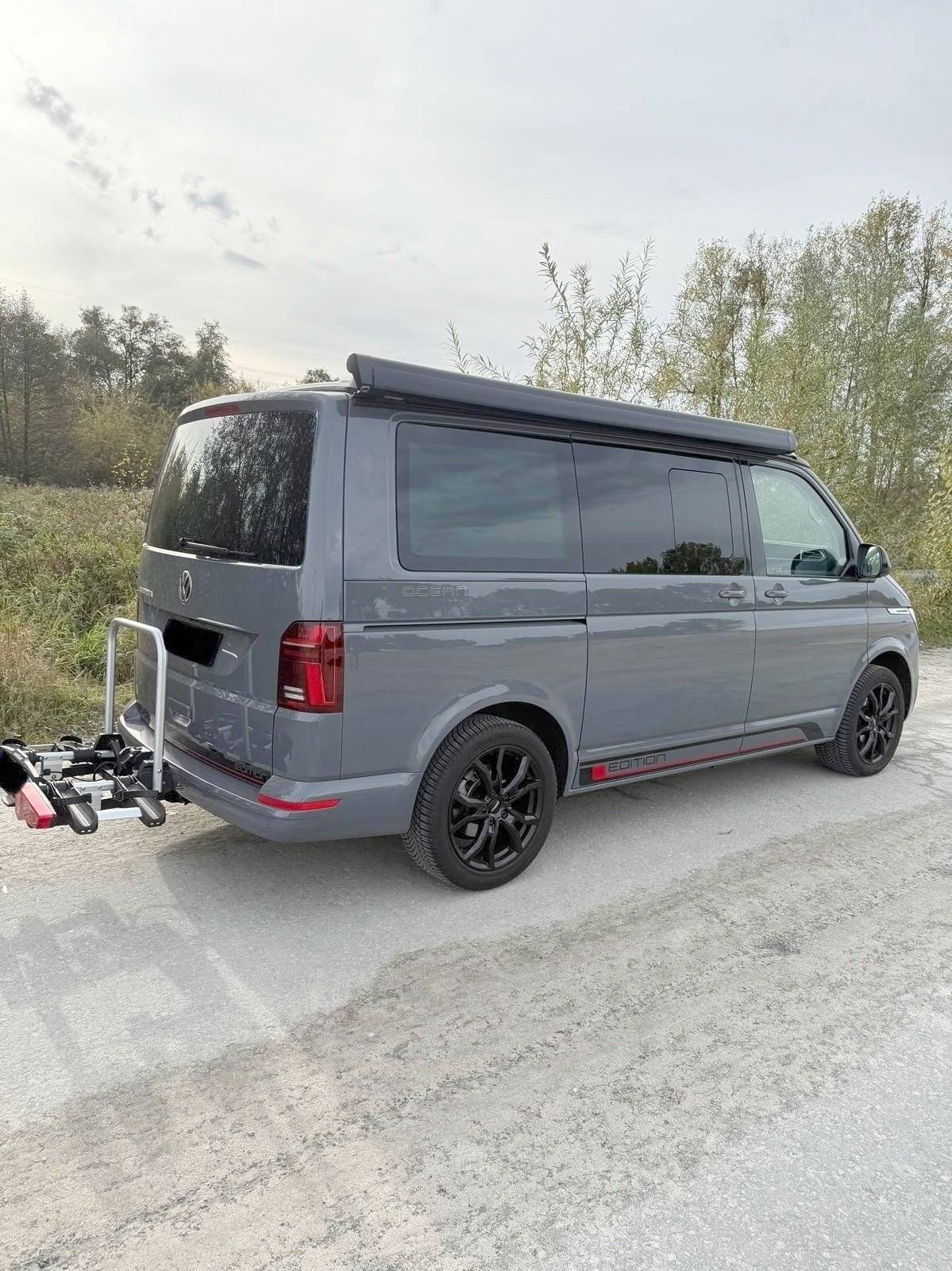 Ansicht von hinten Volkswagen California - Yescapa