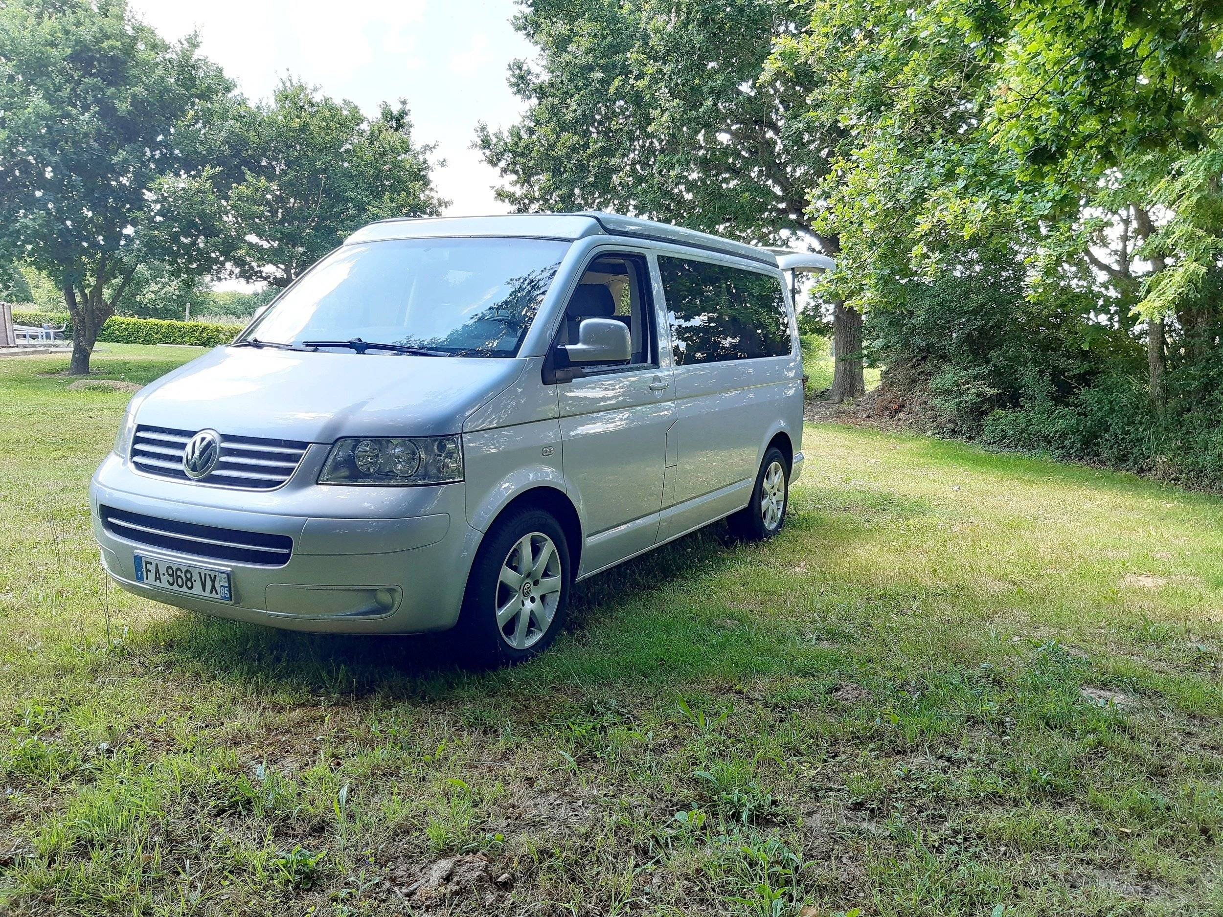 Volkswagen T5 2,5 l 140 ch