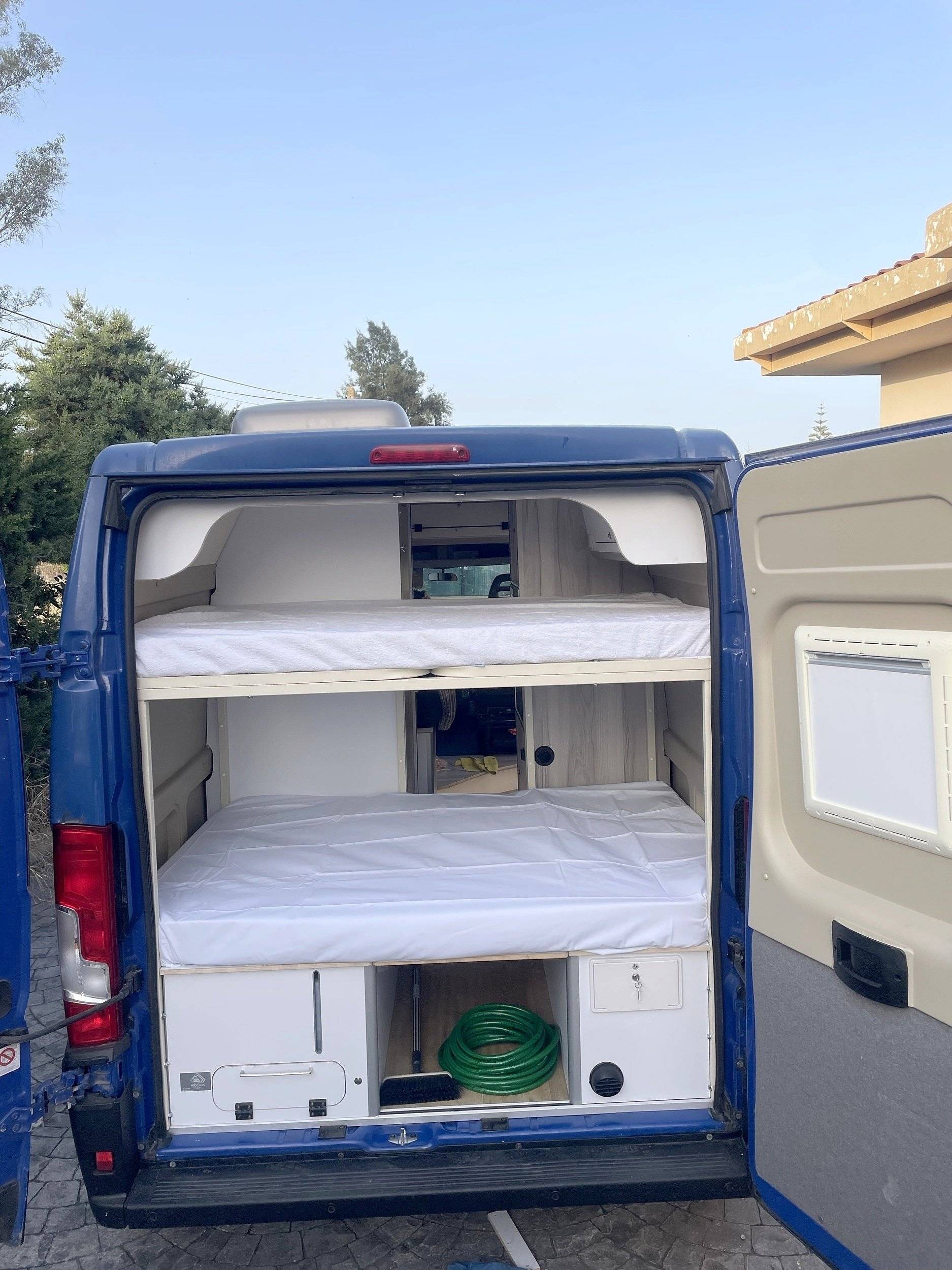 Dormidas Peugeot Boxer 2,0 l 130 ch - Yescapa