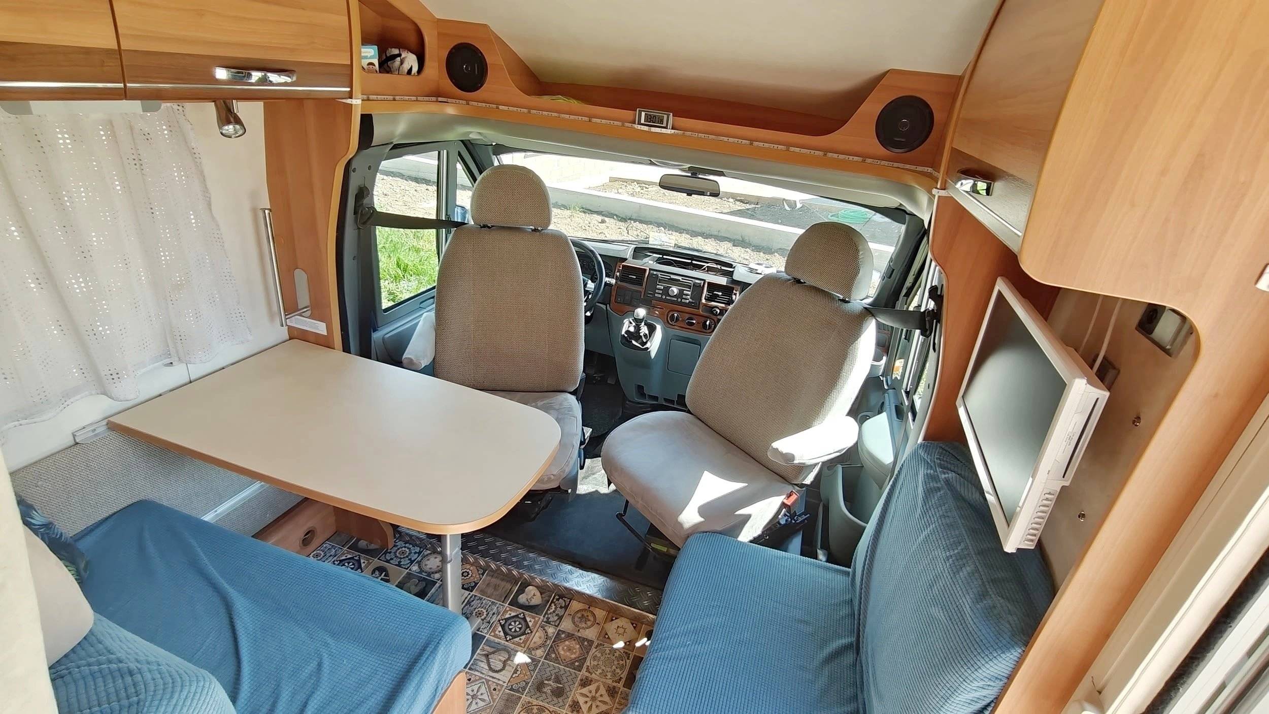 Coin repas Ford FORD TRANSIT - Yescapa