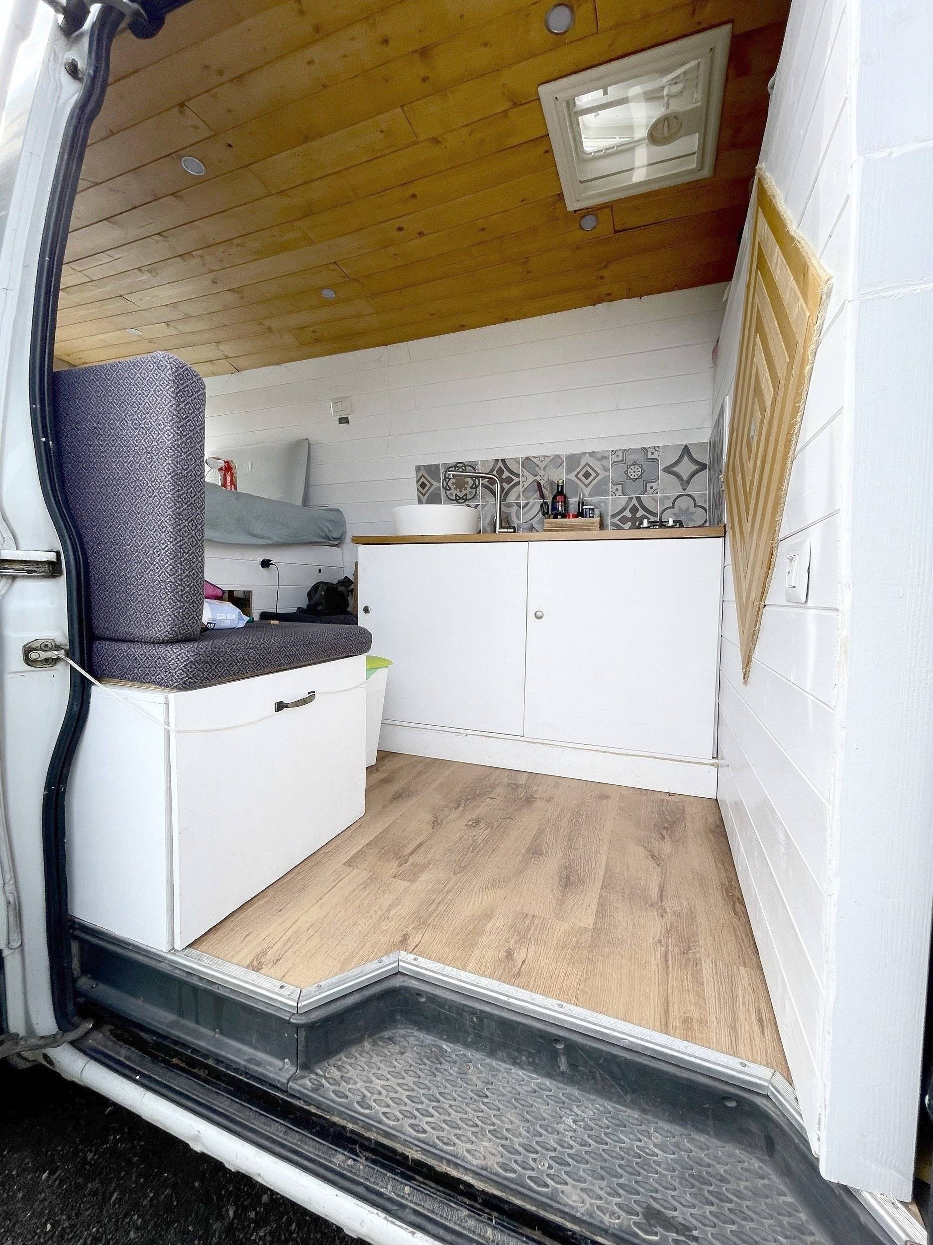 Coin repas Iveco Daily 2.3 hpi - Yescapa