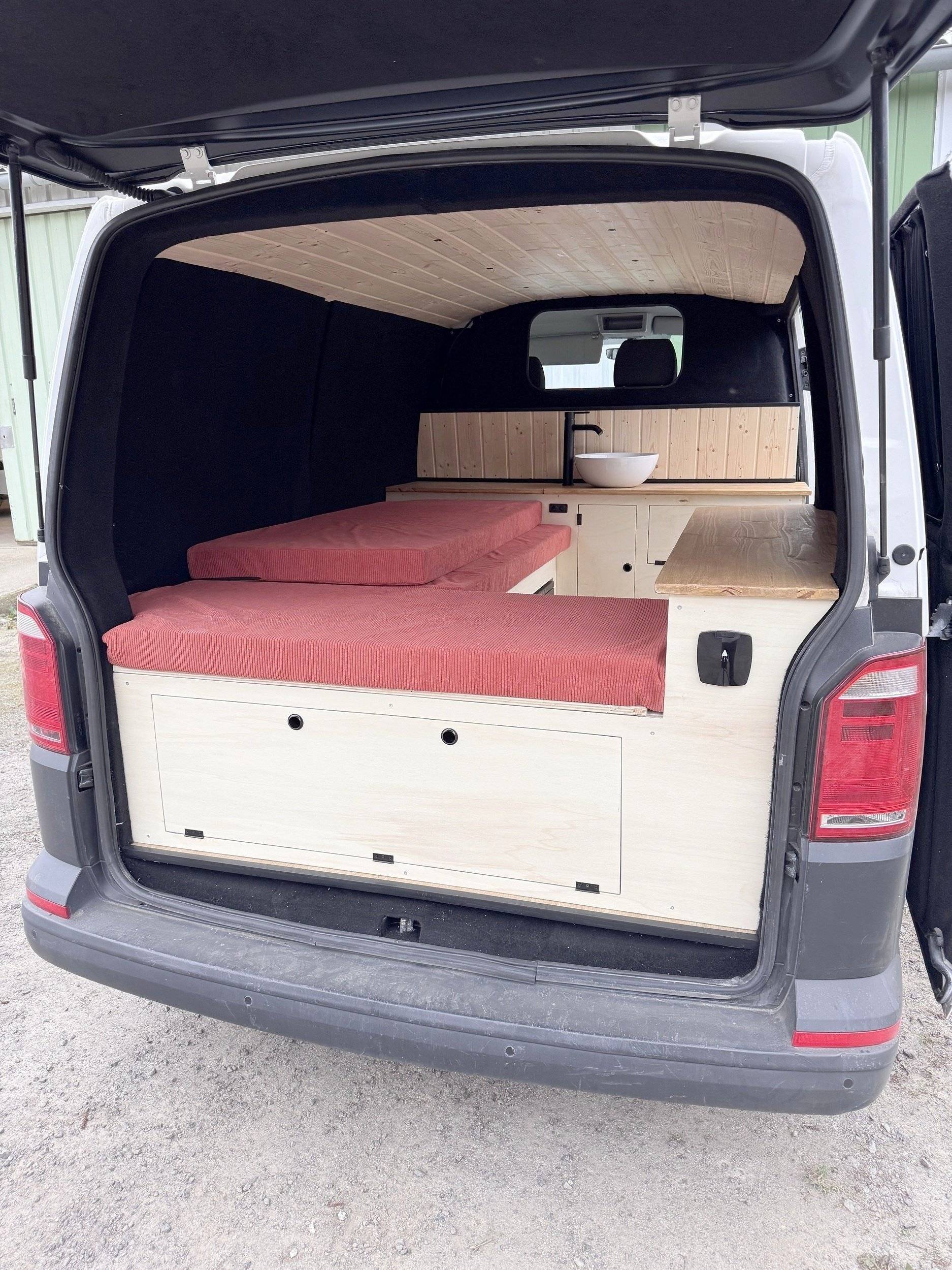 Volkswagen T6 Court 2,0 l 150 ch