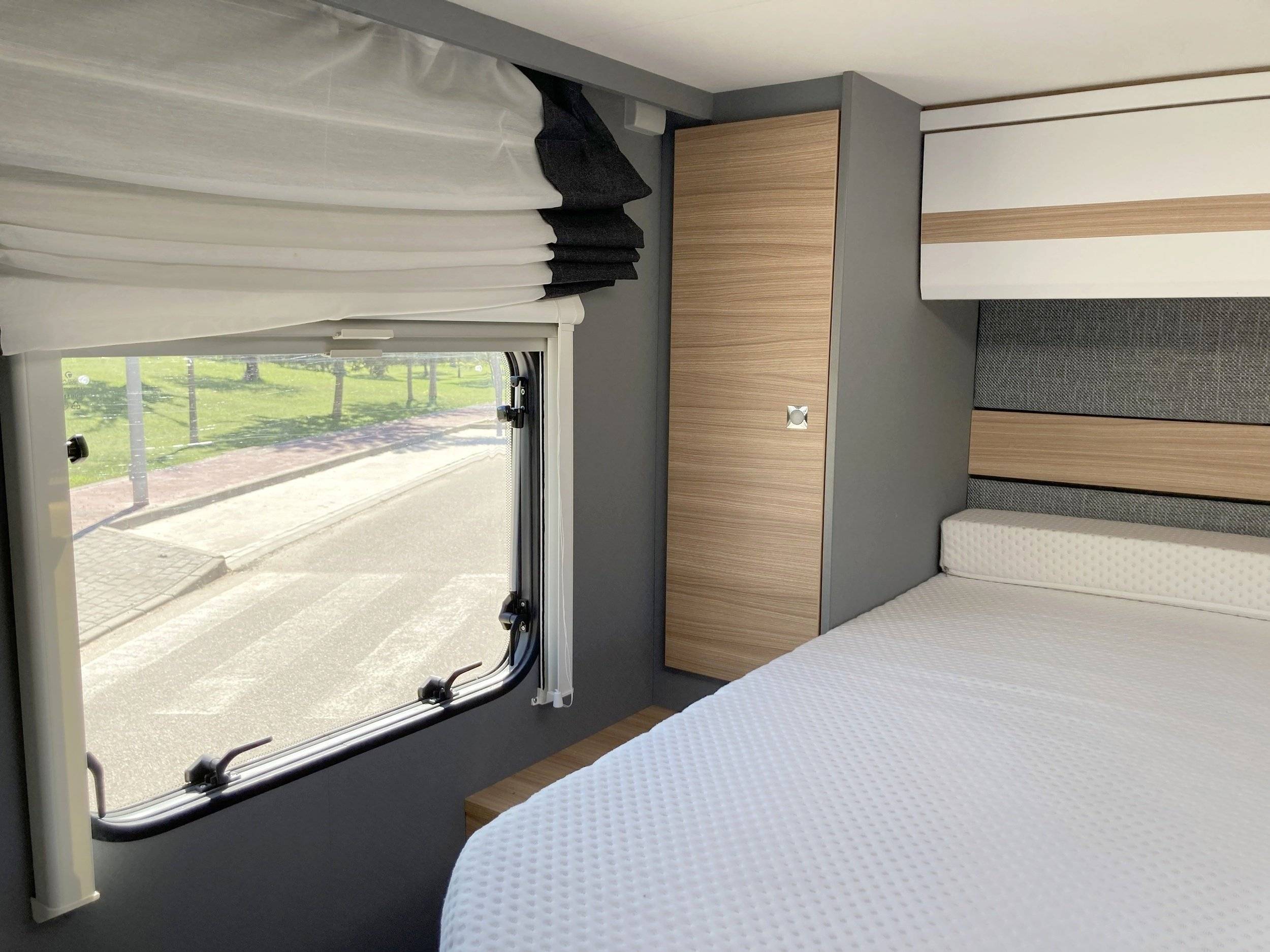 Dethleffs T 7052 DBM