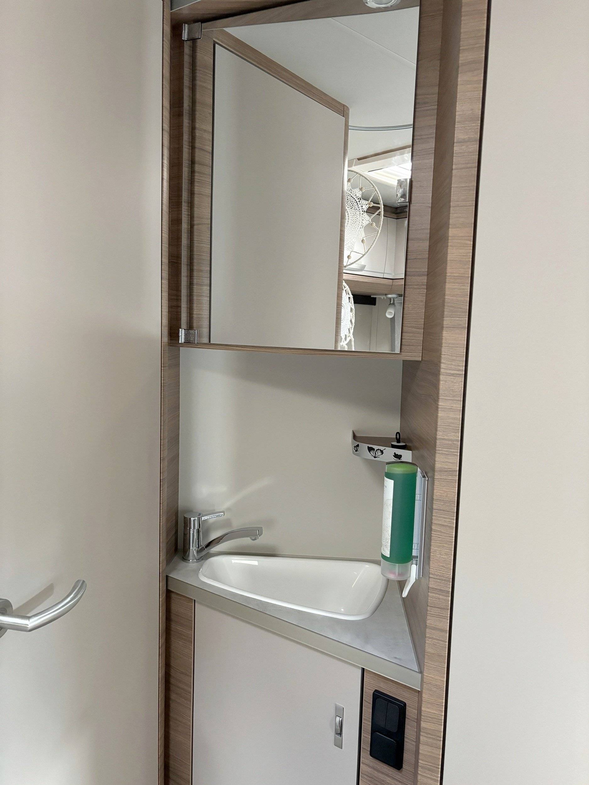 Knaus Live Wave 650 MF