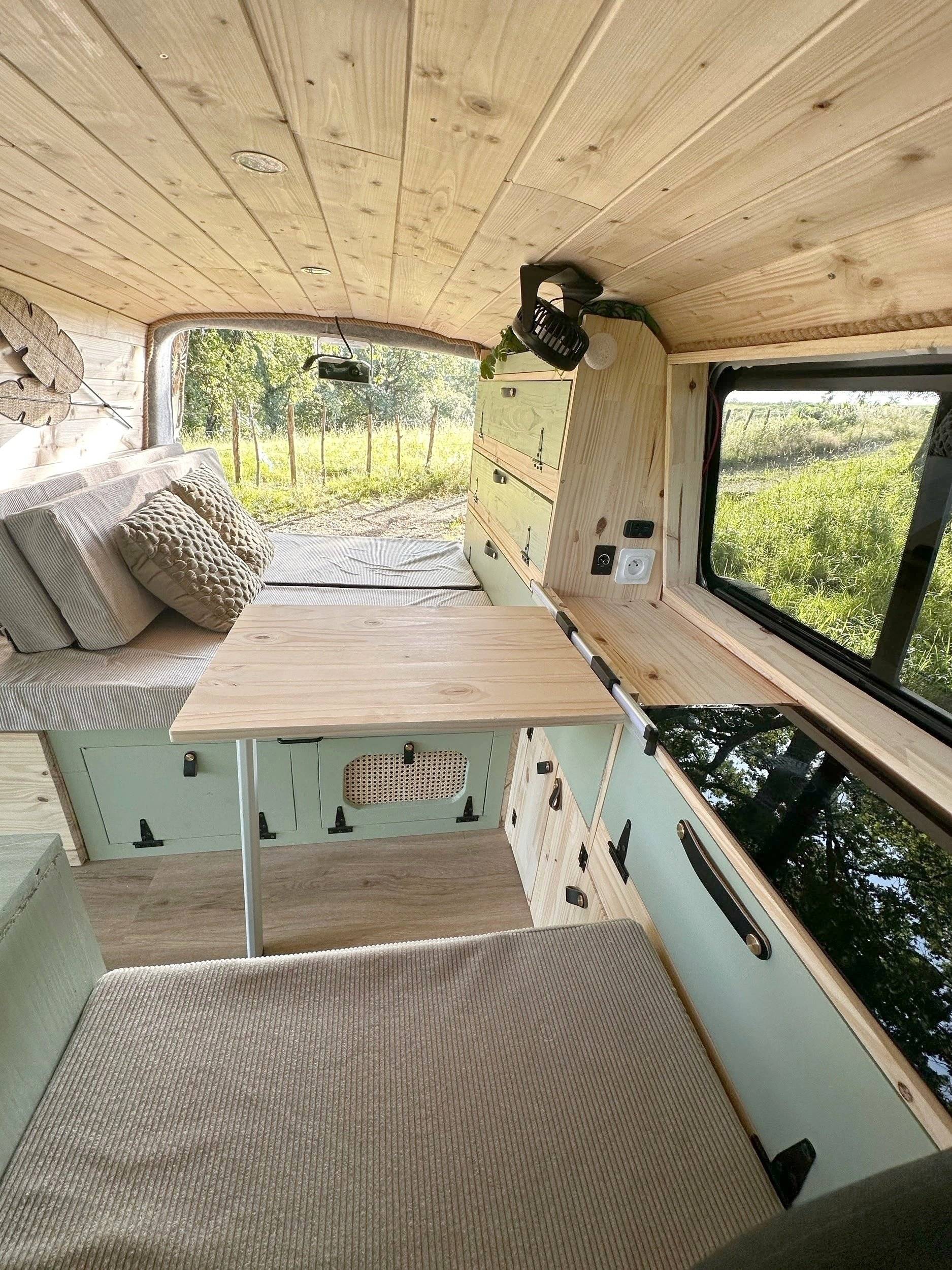 Volkswagen T6 2 l 102 ch