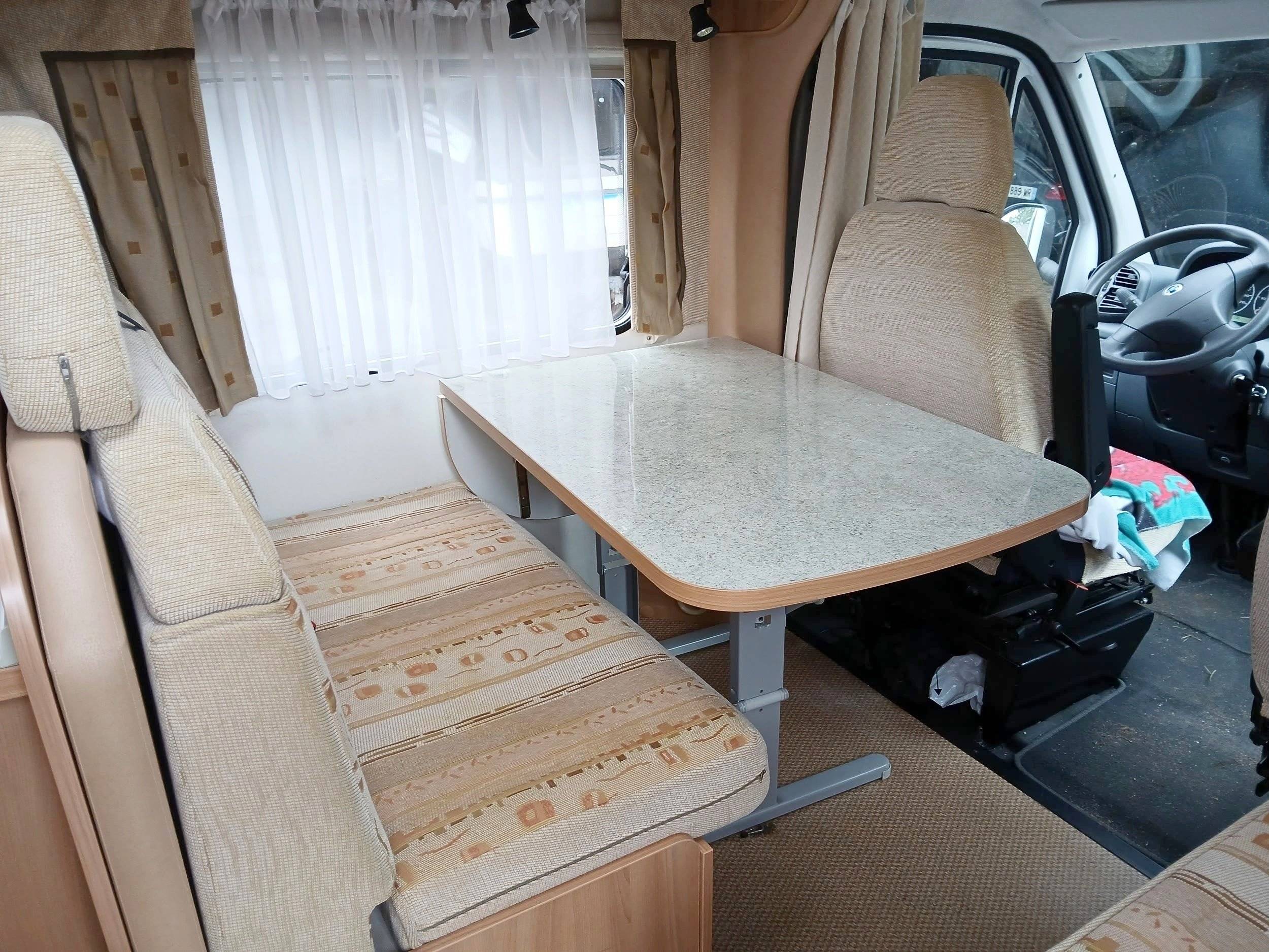 Eethoek Fiat Ducato 2.8 JTD - Yescapa