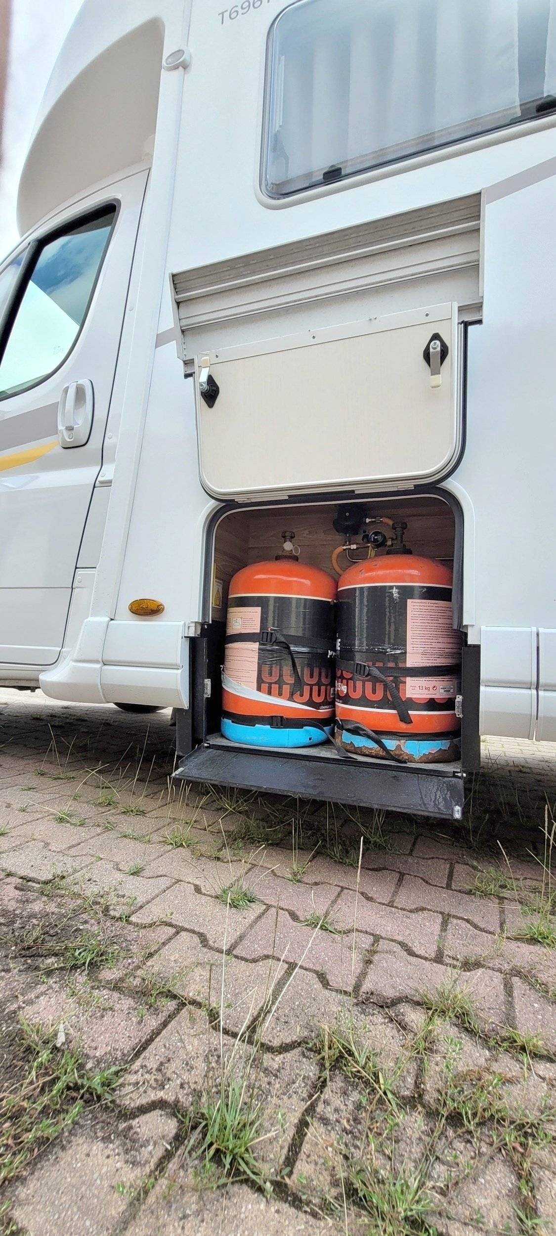Bavaria BAVARIA T696D