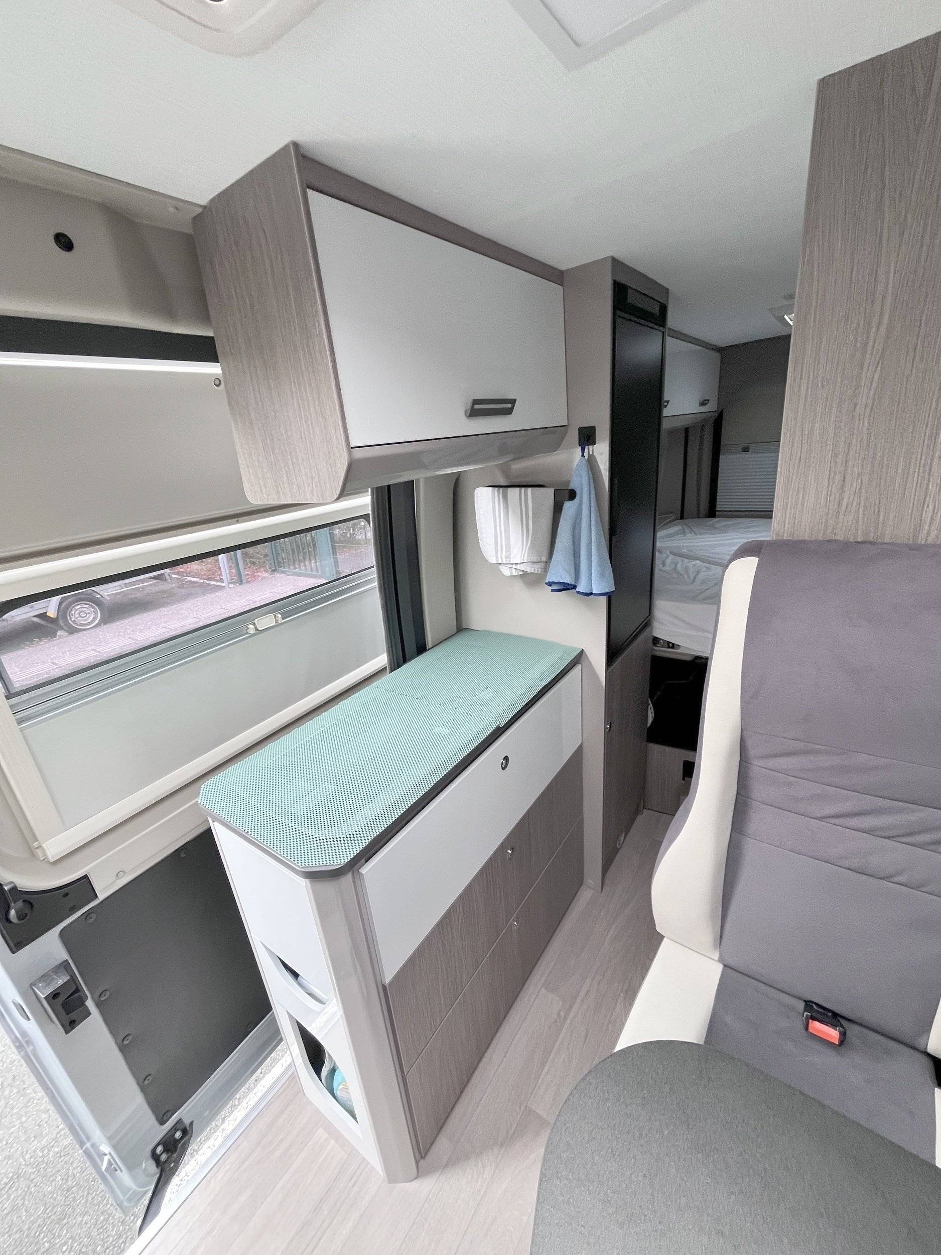 Chausson V690 Road Line