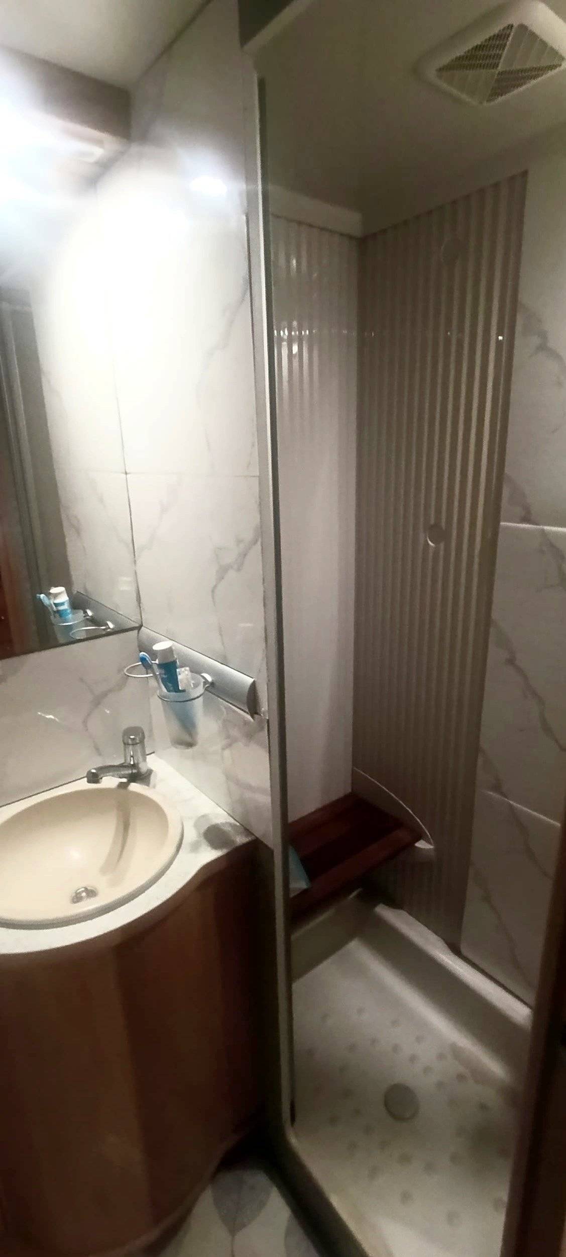 Bürstner I 690 Garage - Elégance