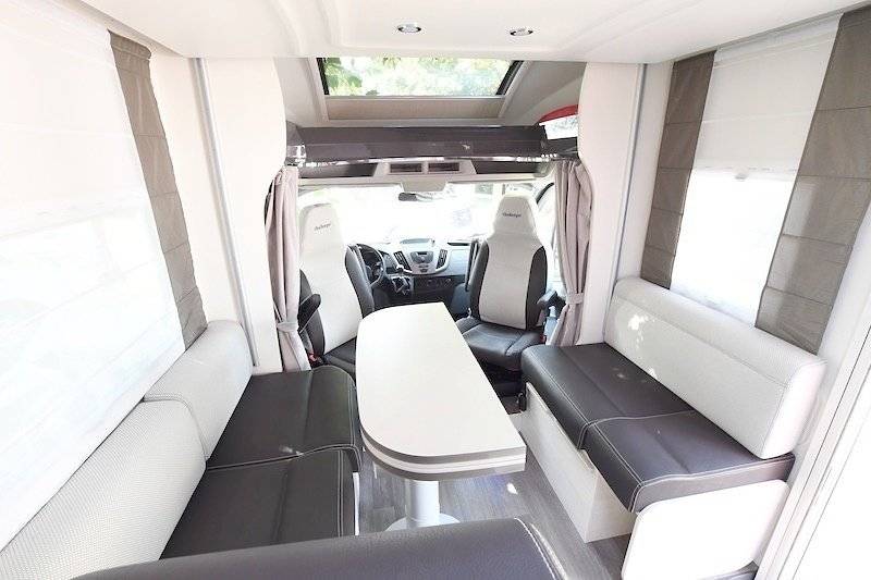 Challenger Transit 2,0 l 170 ch