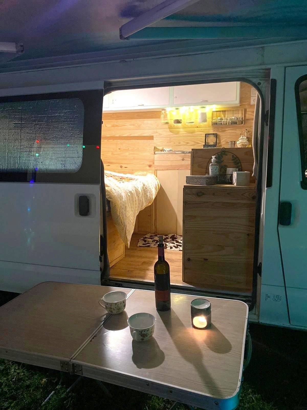 3 C Cartier/Brisebras ford transit