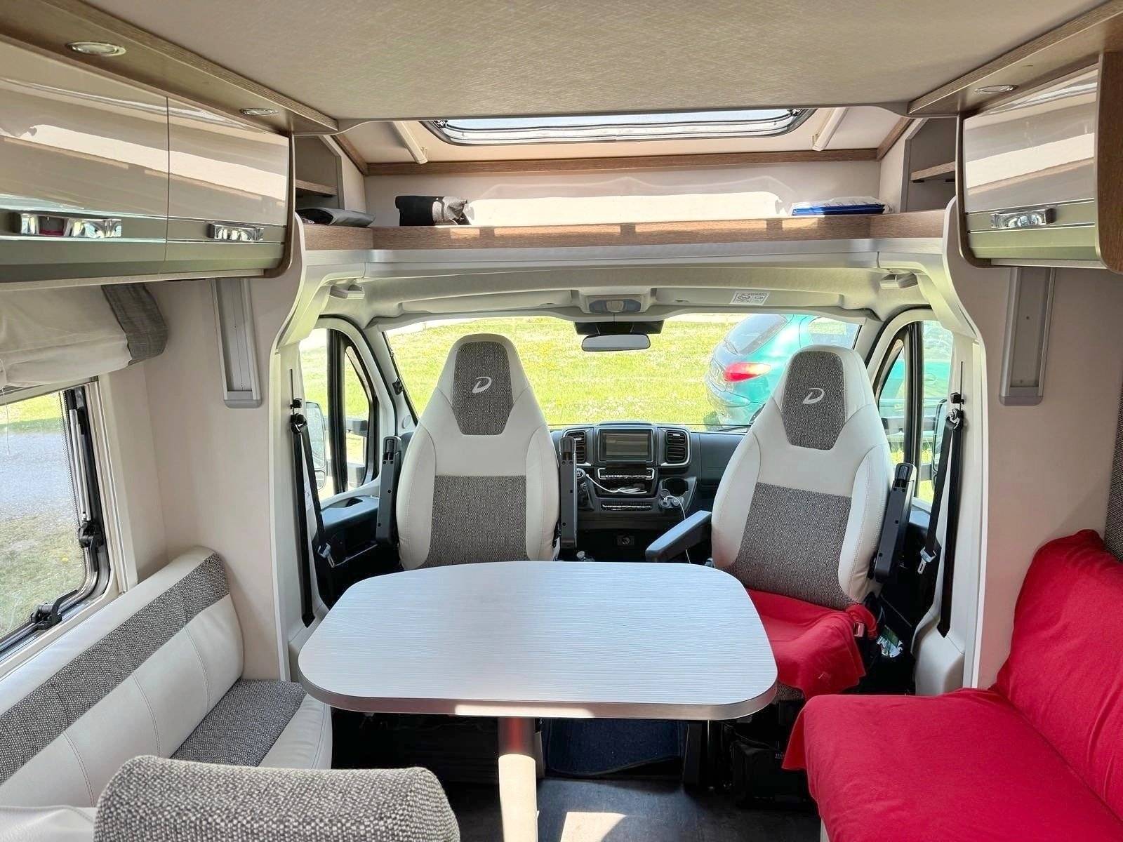 Dethleffs T 7057 Dbm