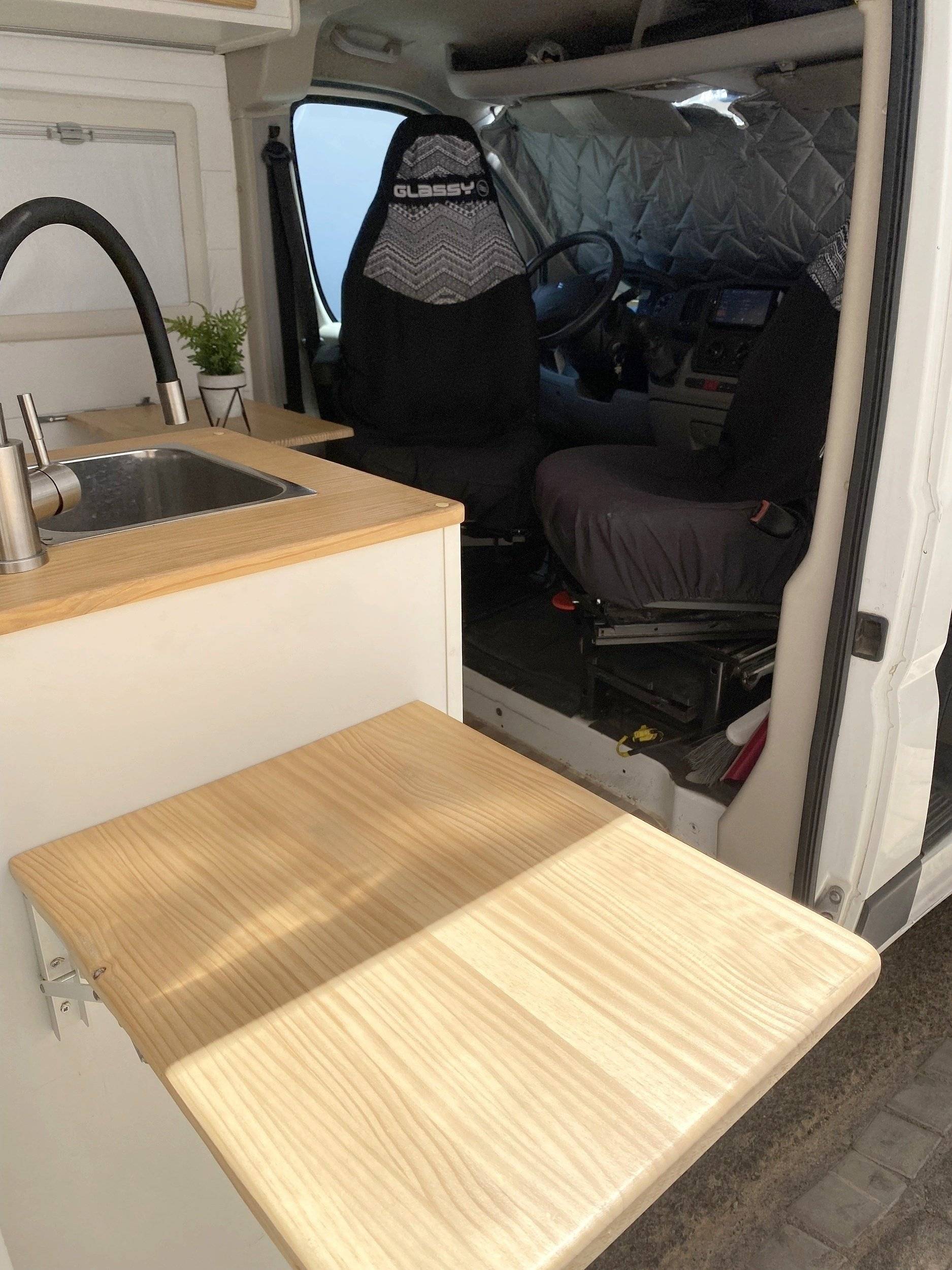 P.L.A. Citroën jumper