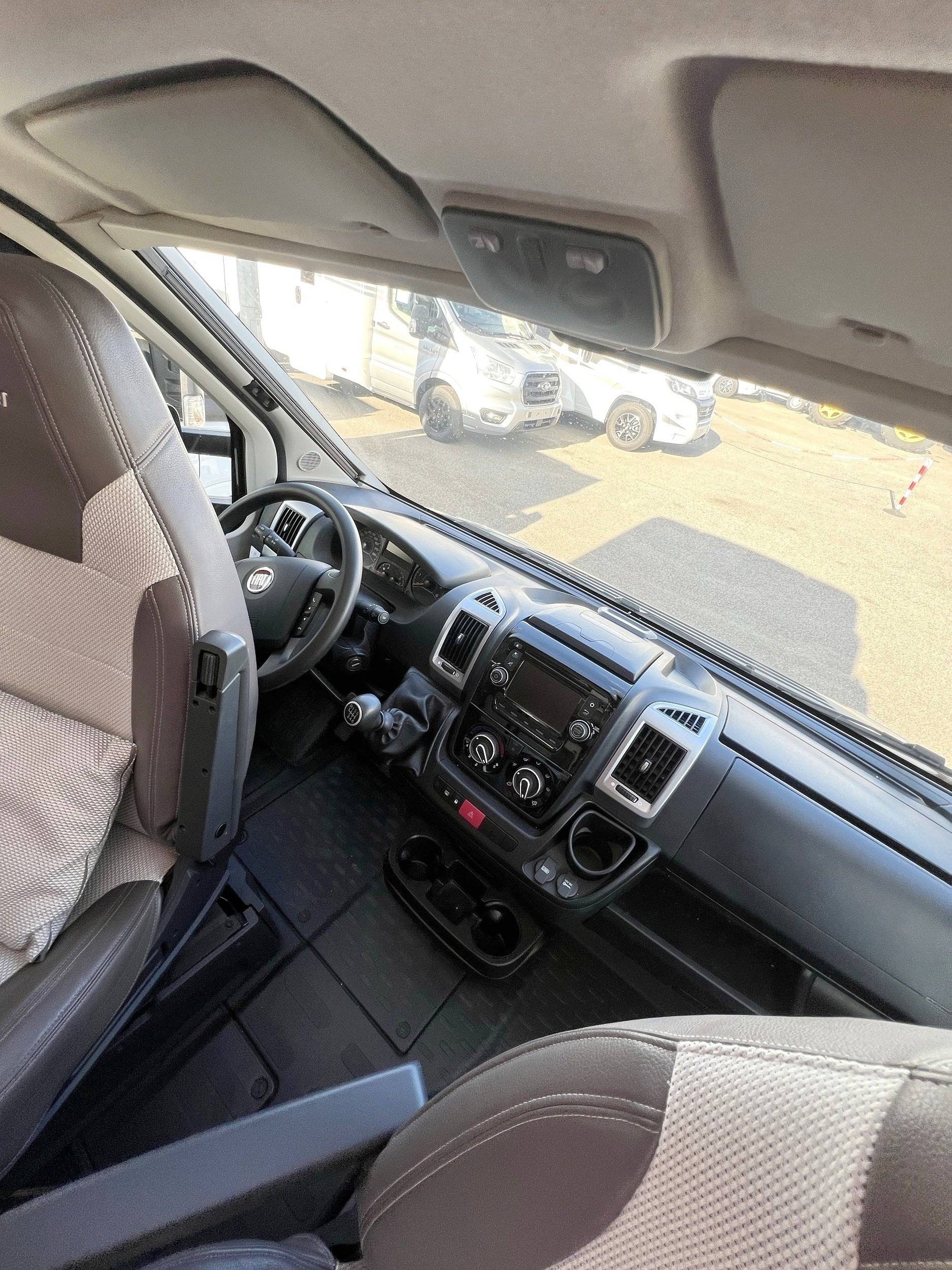 Challenger Al-Ko 2,3 l Multijet 150 ch.