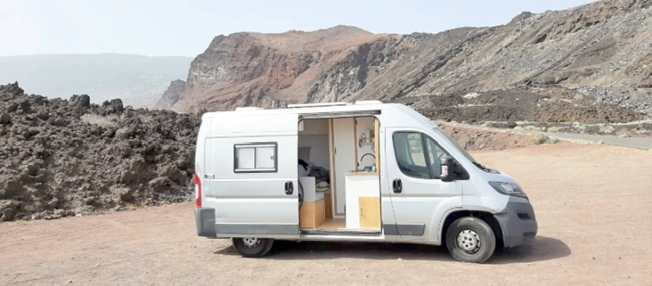 schräge Vorderansicht Peugeot Boxer - Yescapa