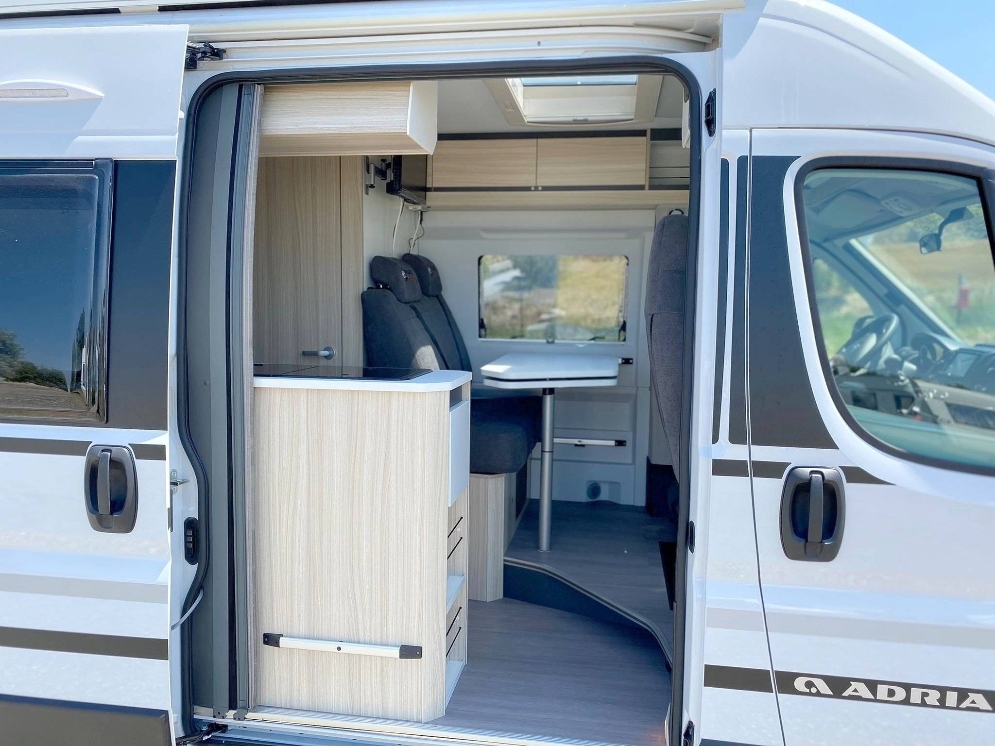 Adria Adria Twin 600 SP Family