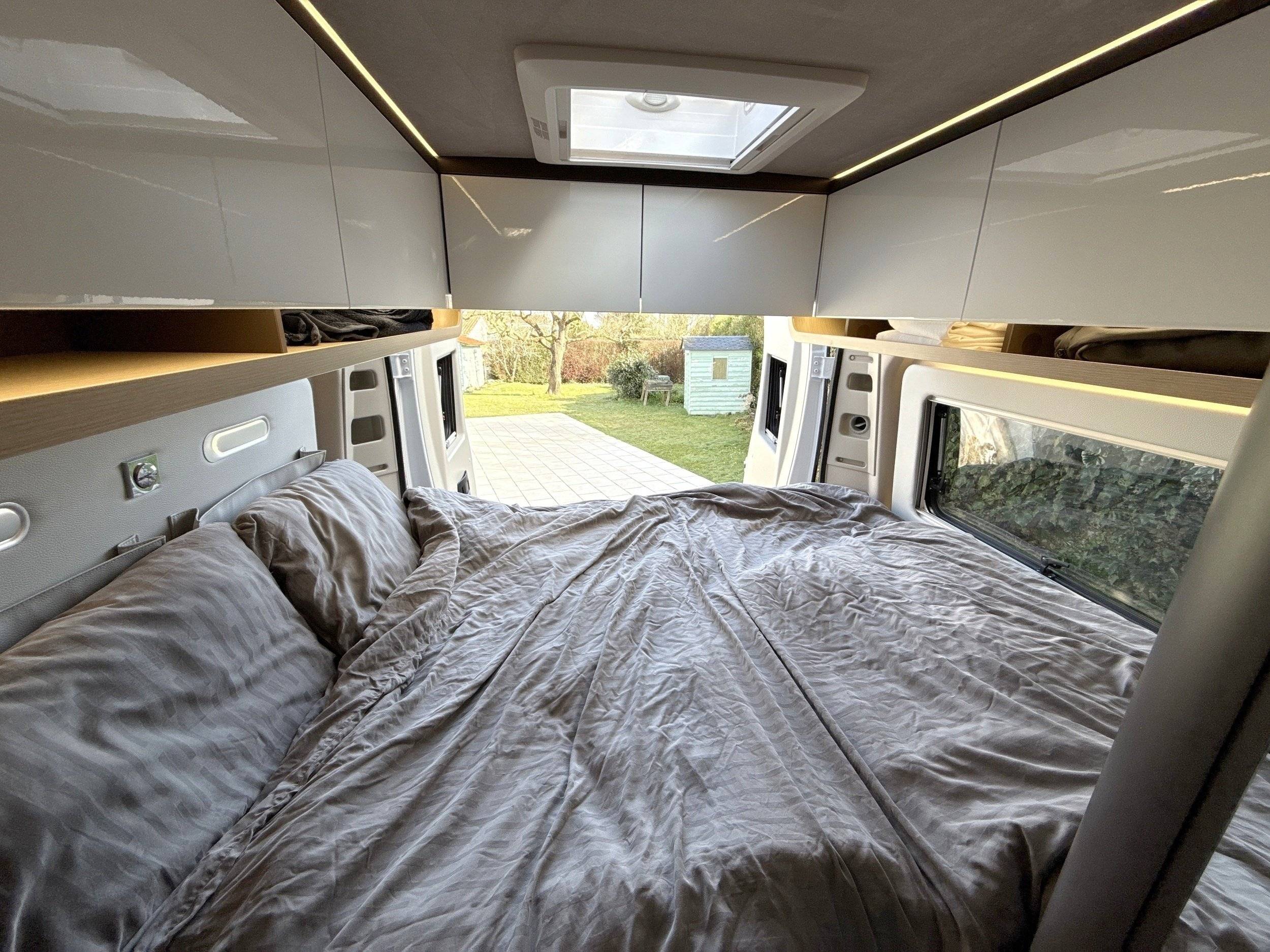 Autostar V590LT Design Edition