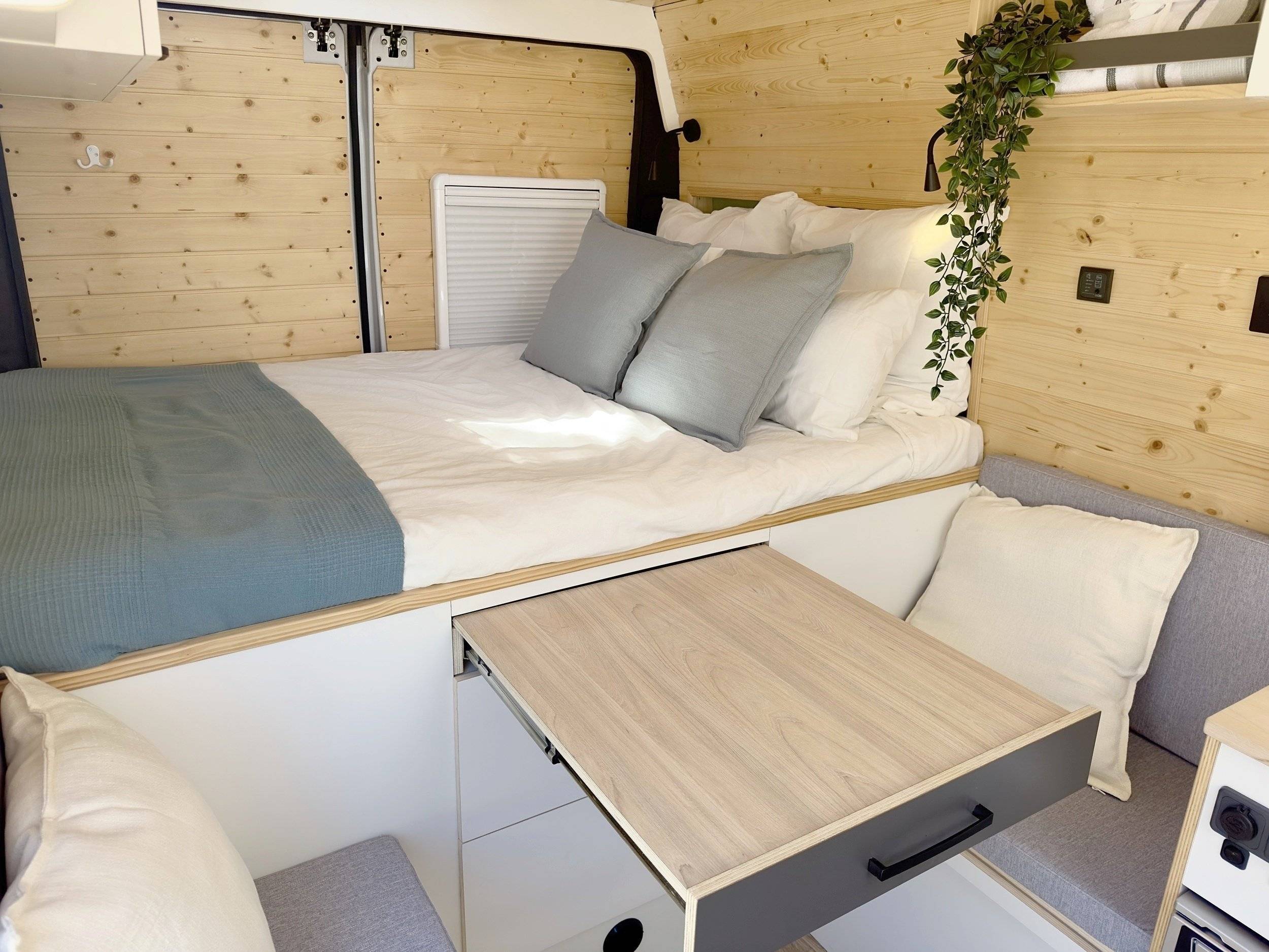 Camper Track DUCATO CAMPER VAN