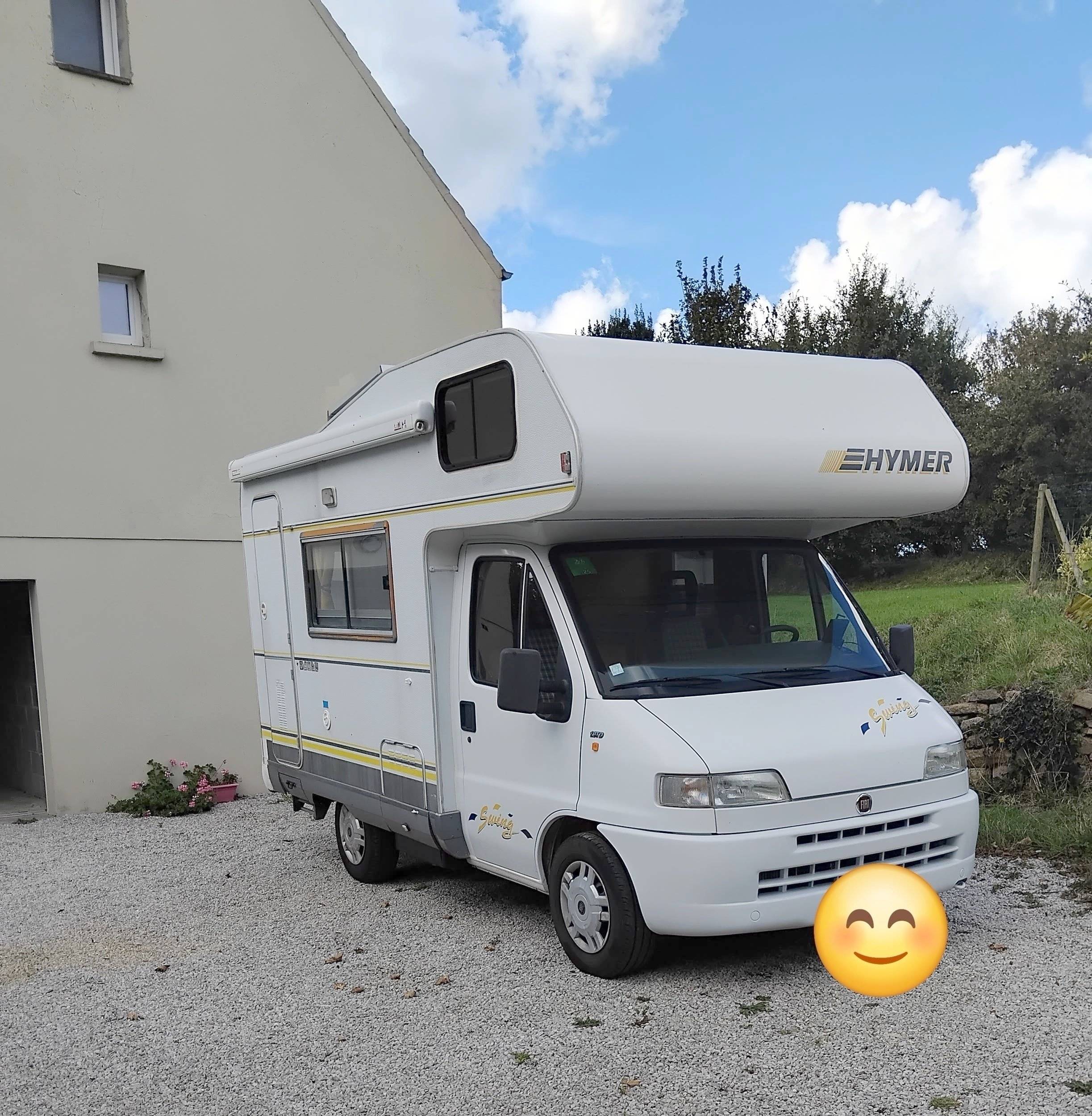 Front view from 3/4 Fiat Ducato 1.9 - Yescapa