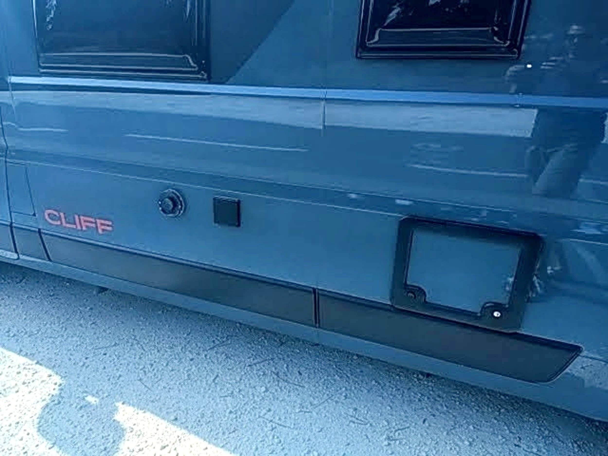 Sunlight Cliff 600 Adventure Edition