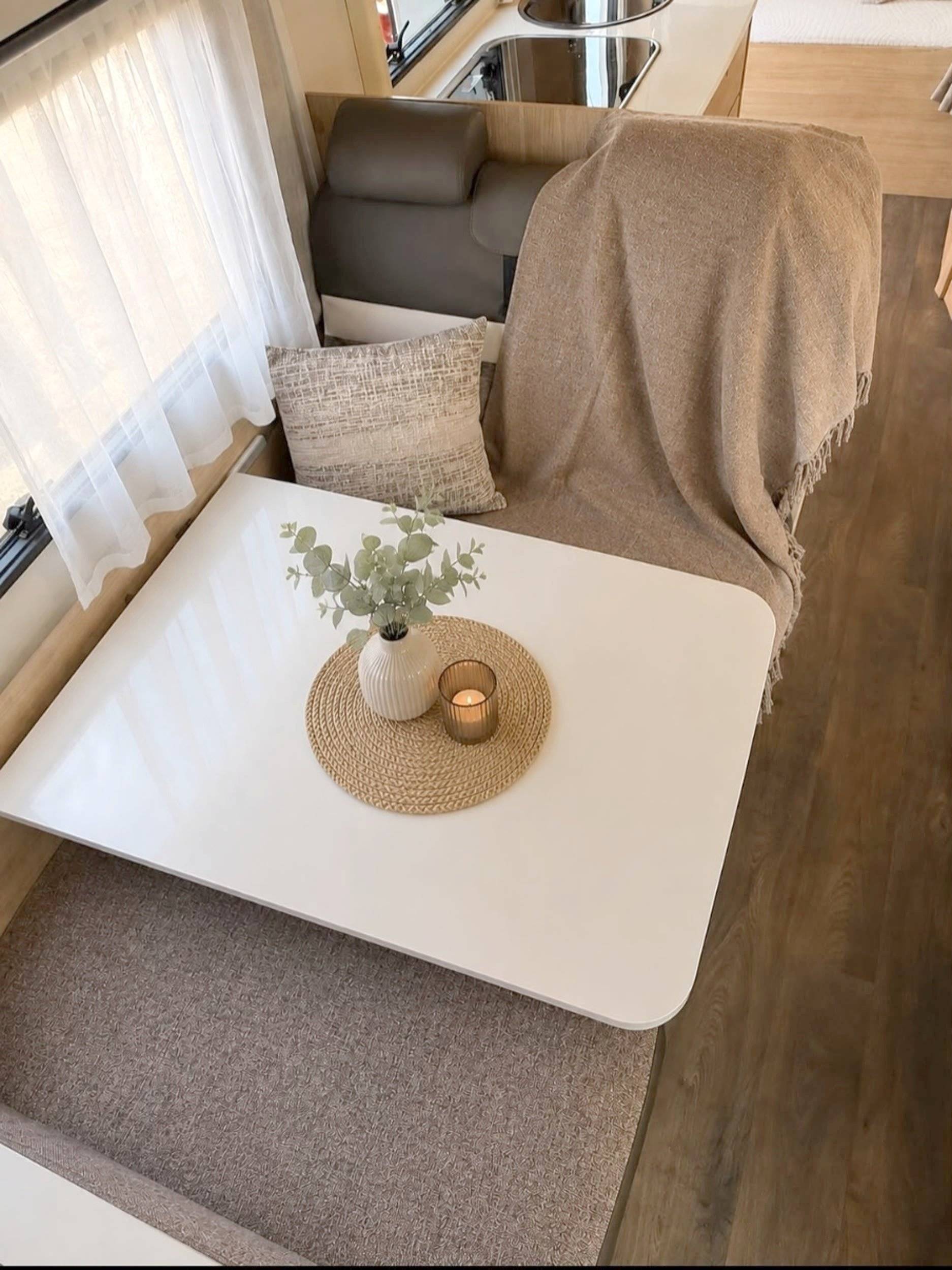 Dinette Fiat Ducato 2,3 l 150 ch - Yescapa