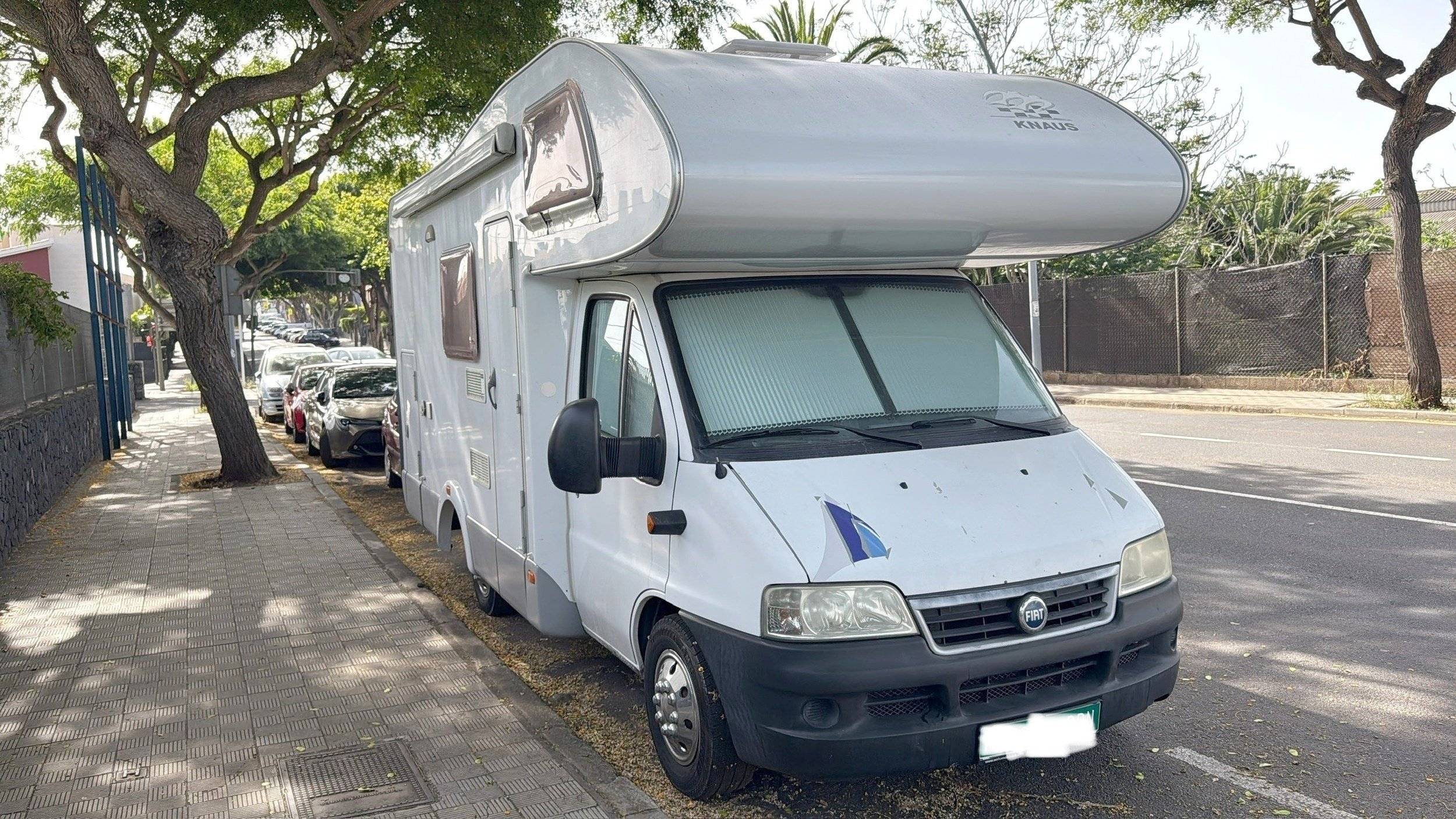 Dining Area Fiat Ducato 2.8 jtd - Yescapa