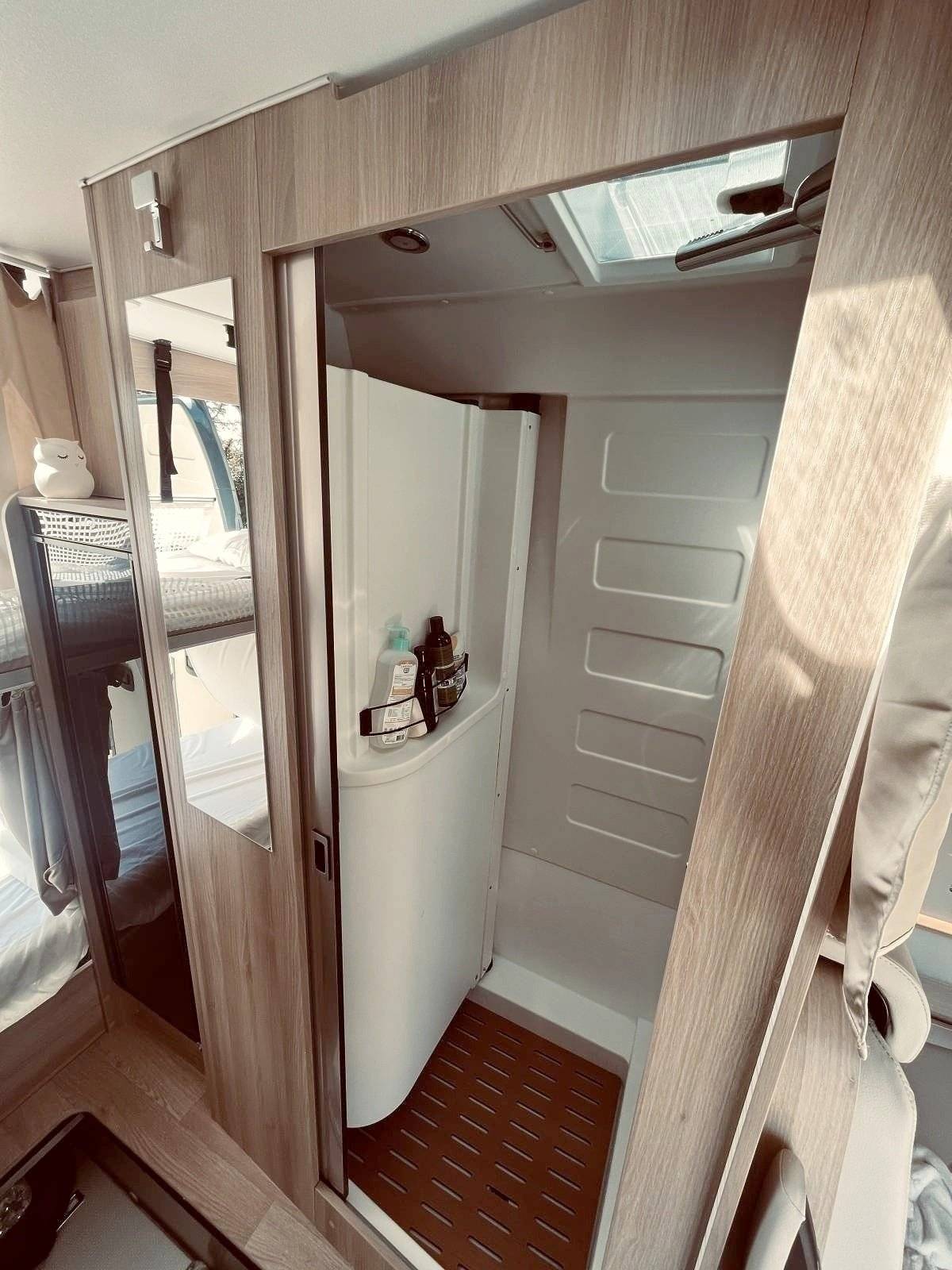 Campérêve Campérêve family van