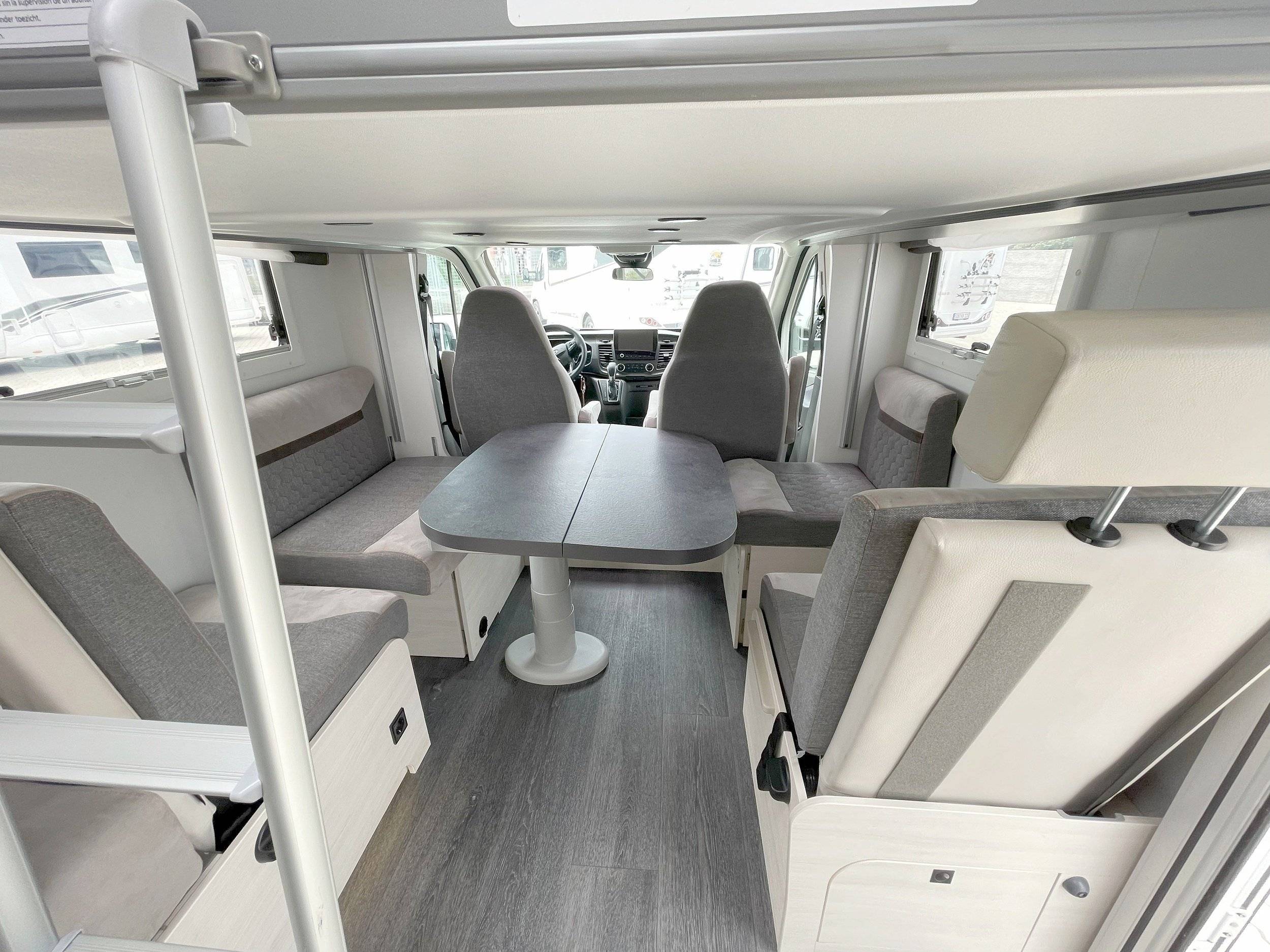 Dining Area Ford Transit - Yescapa