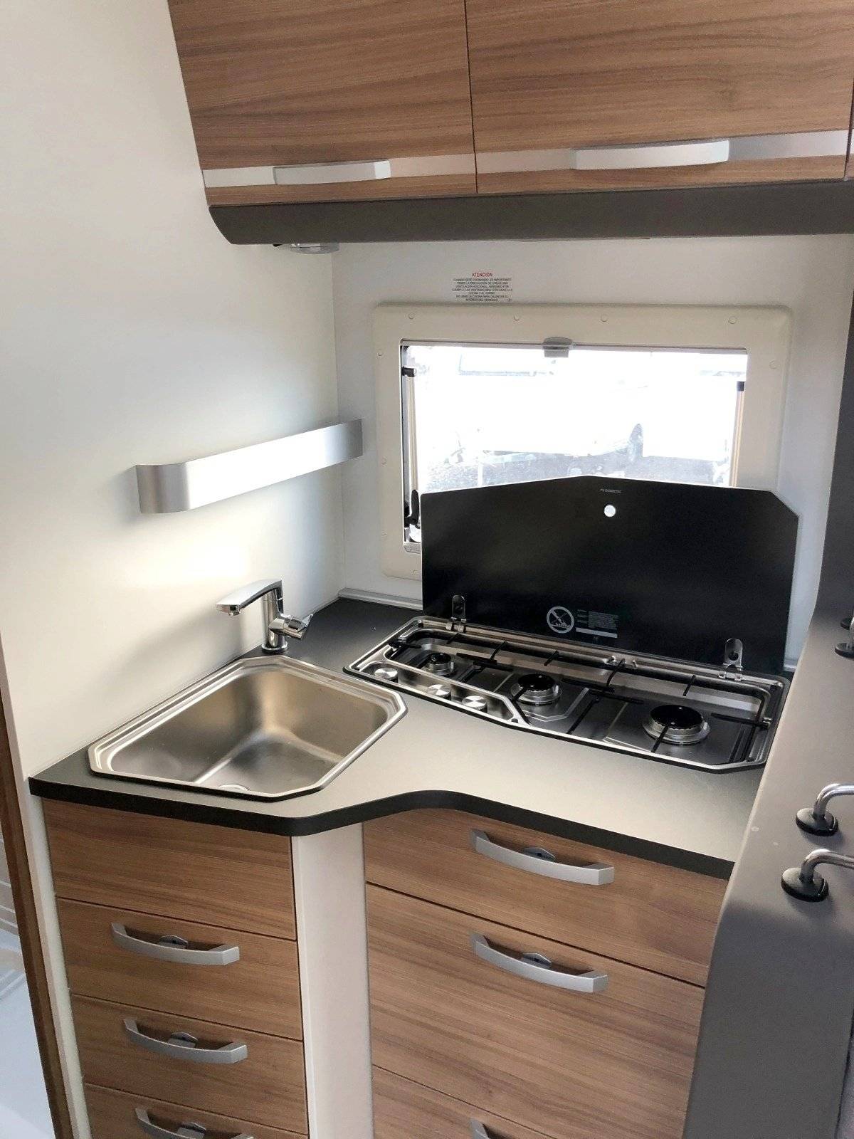 Adria Coral XL Axess 670 SL