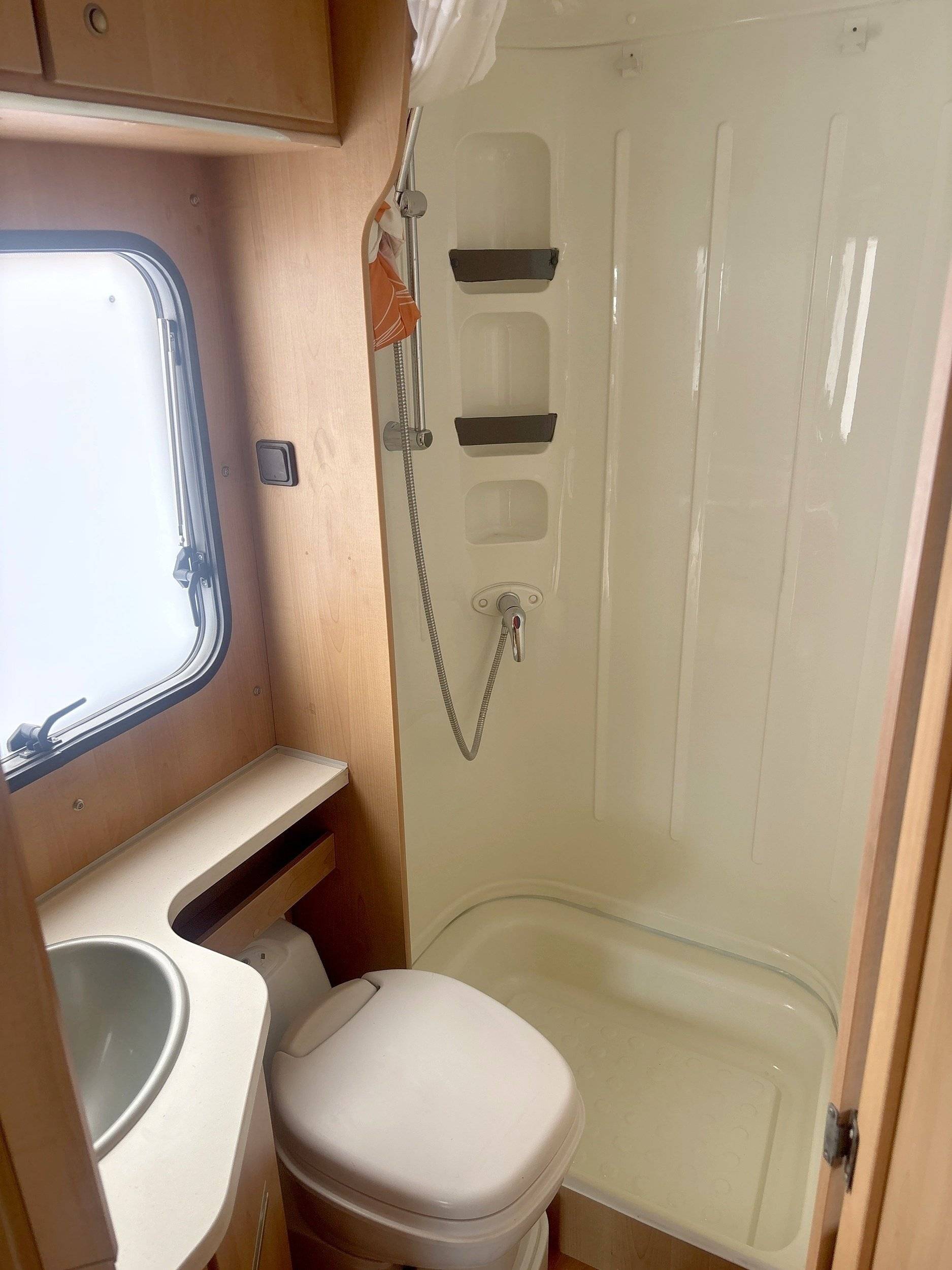 Loisirs 12 2,3 l 130 ch