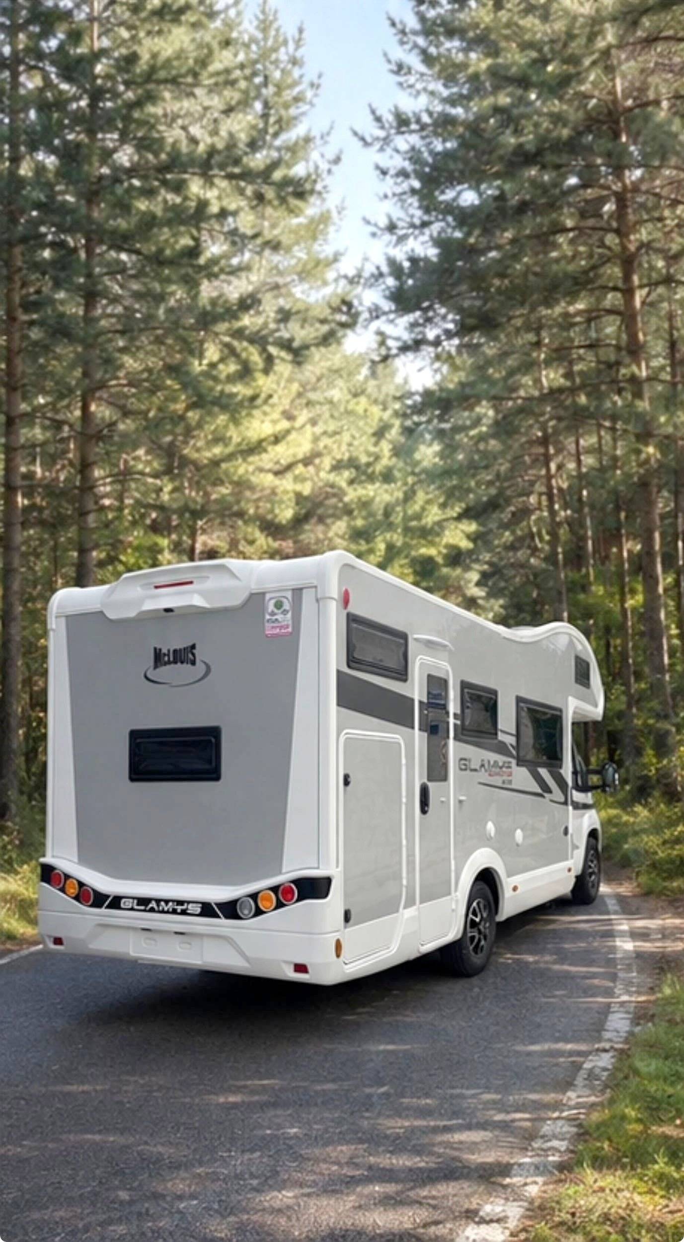 Front view from 3/4 Fiat - Yescapa
