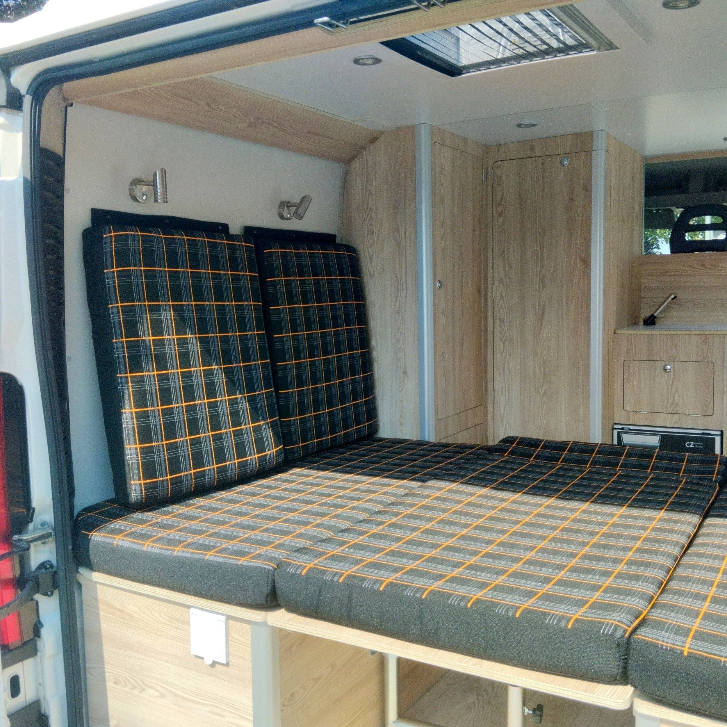 Berth Peugeot Boxer 2,0 l 140 cv - Yescapa