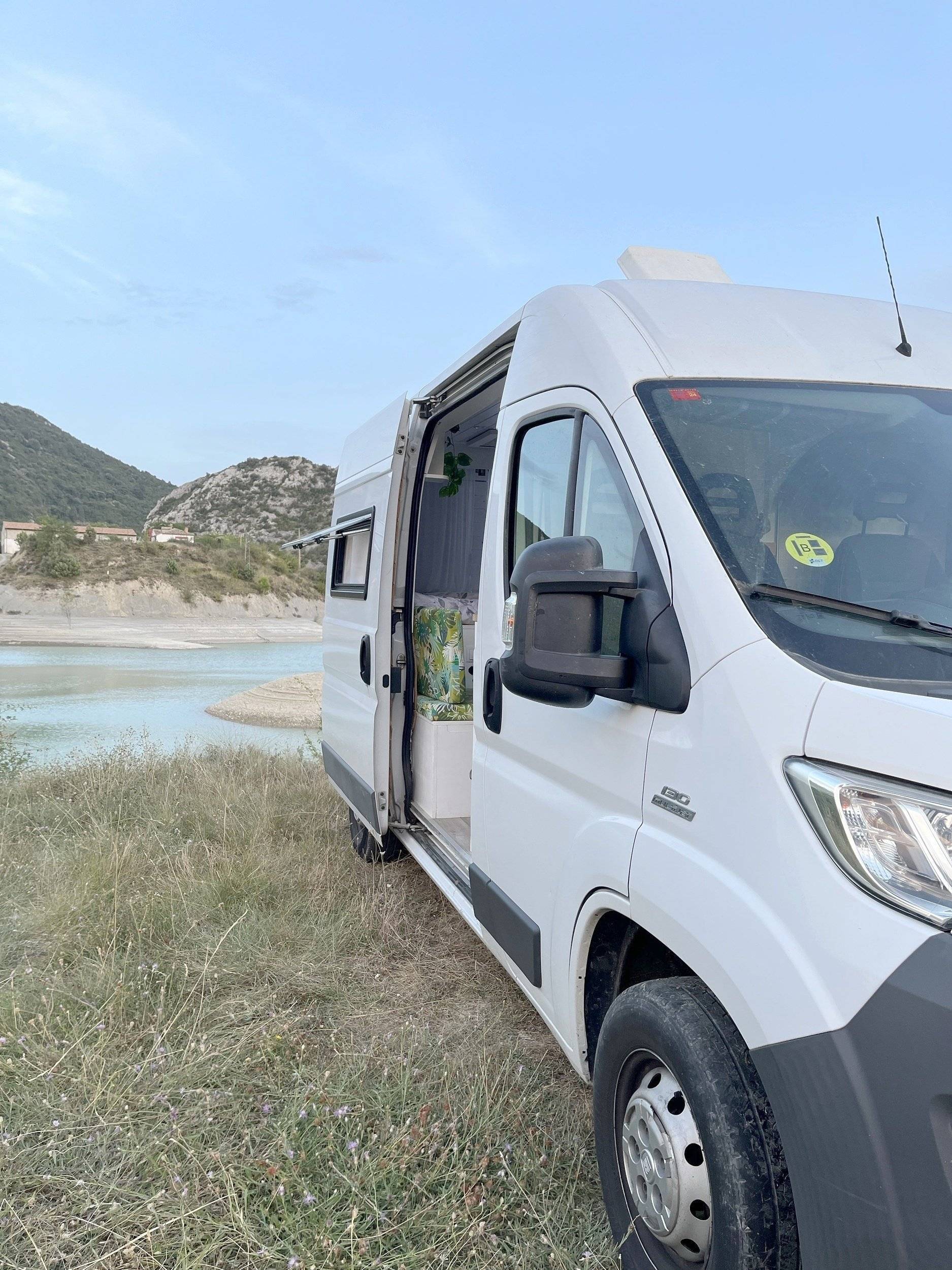 Location Campervan Mataró Fiat Ducato 2,2 l Multijet 130 ch
