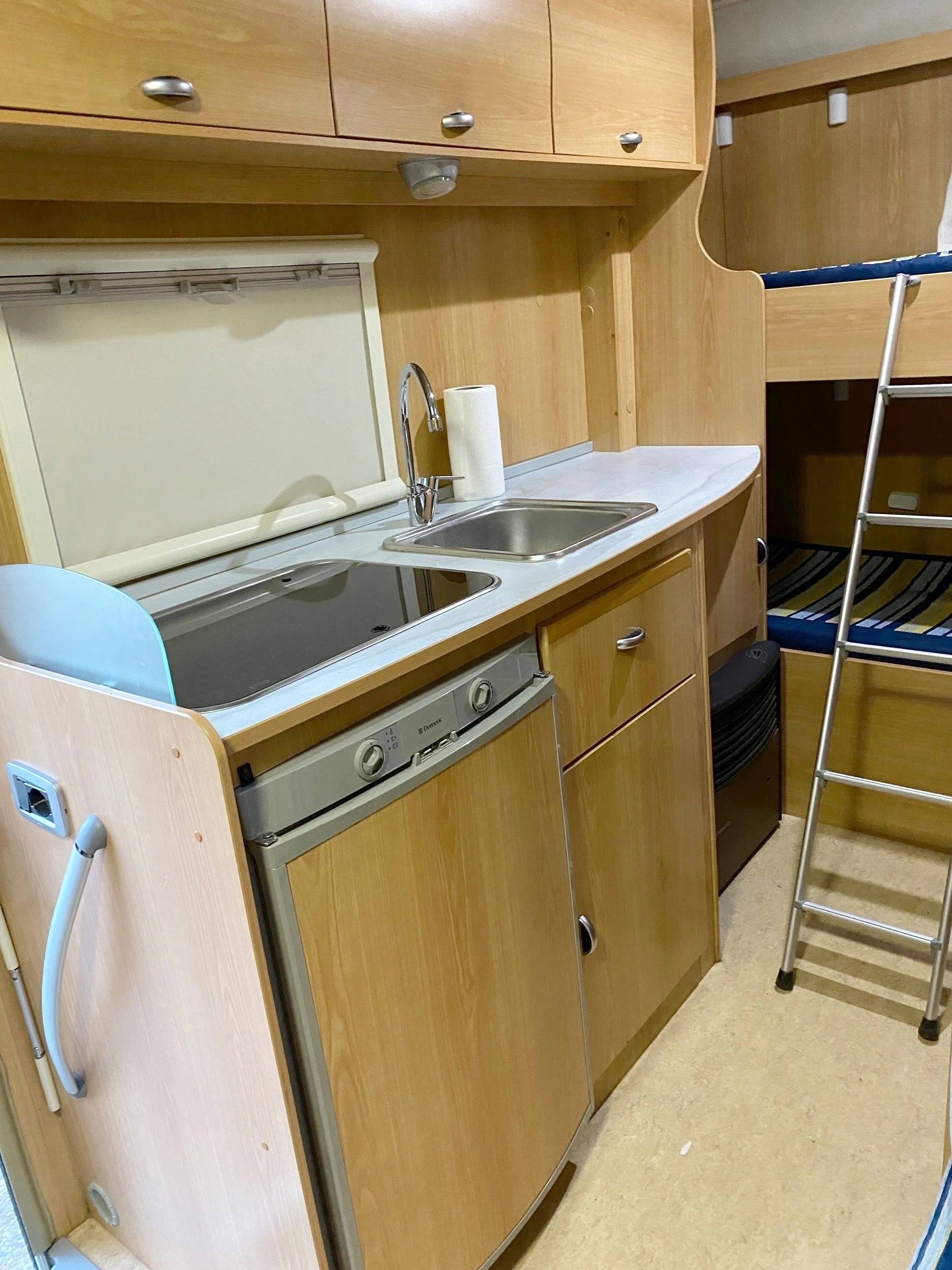 Kitchenette Fiat Ducato 2,0 l 115 ch - Yescapa