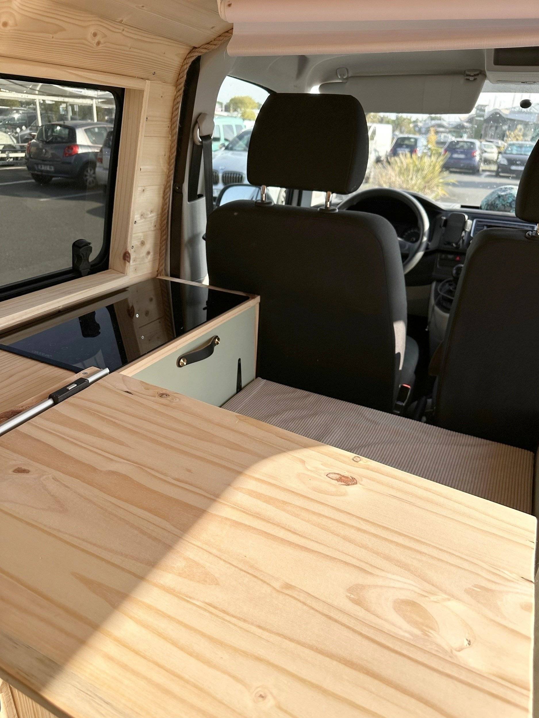 Kitchen Volkswagen T6 2 l 102 ch - Yescapa