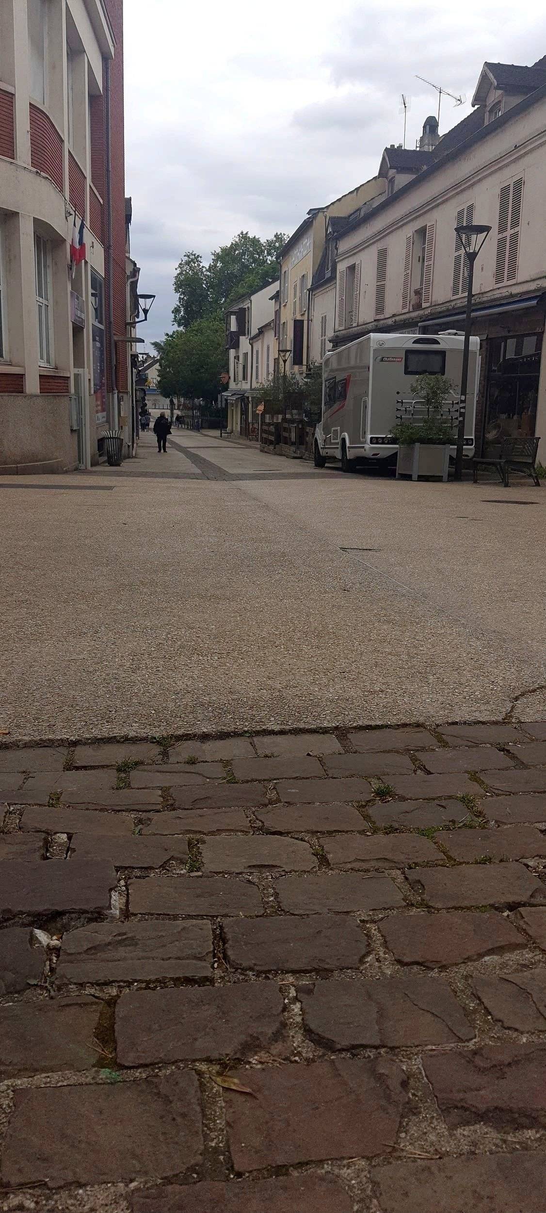 Challenger 380 GRAPHITE