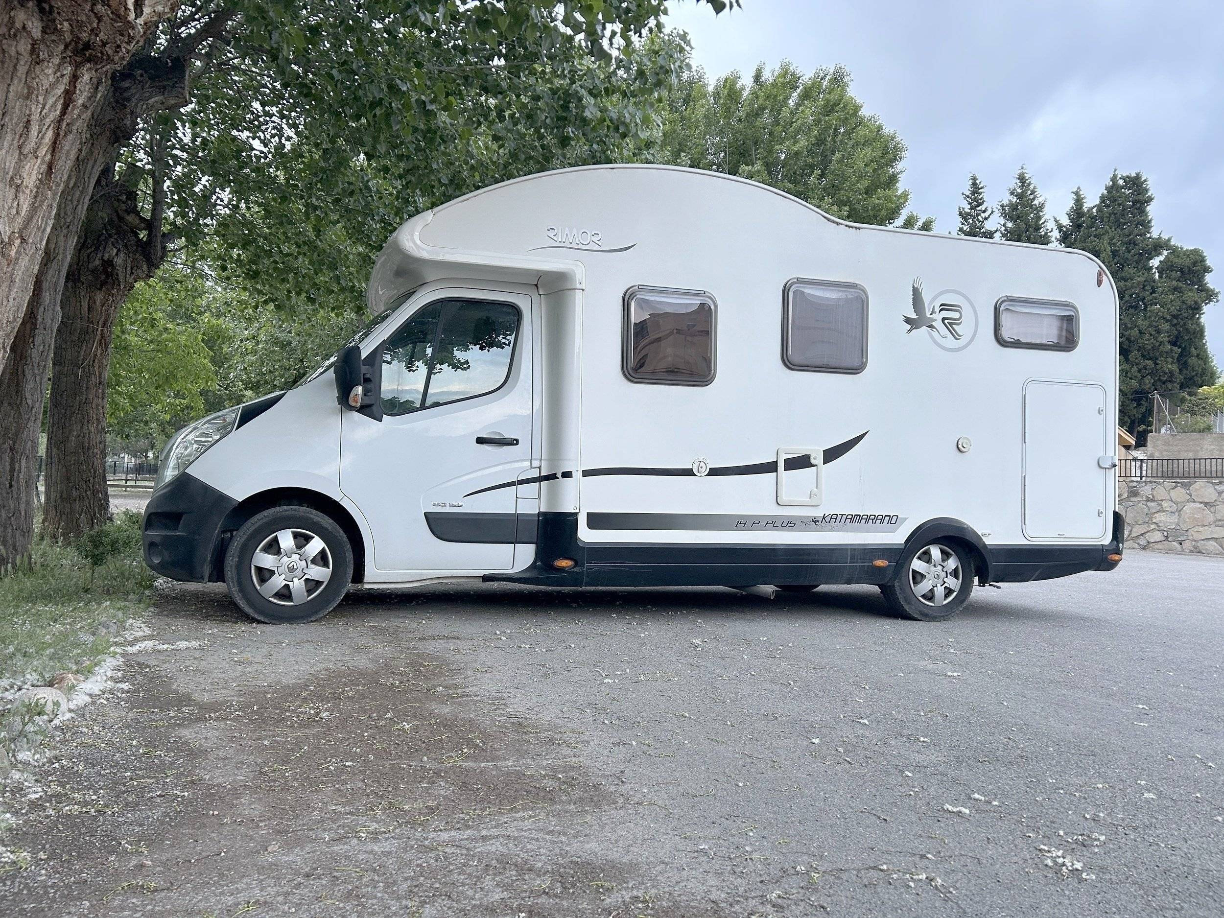 Dinette Renault MASTER - Yescapa
