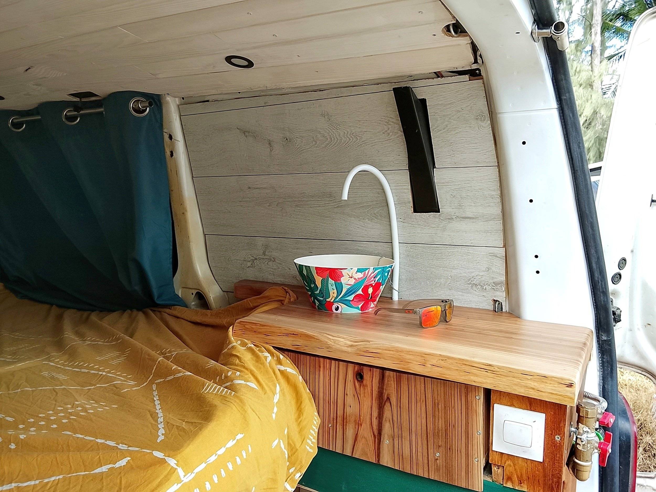 Cocina Volkswagen Transporter T5 - Yescapa