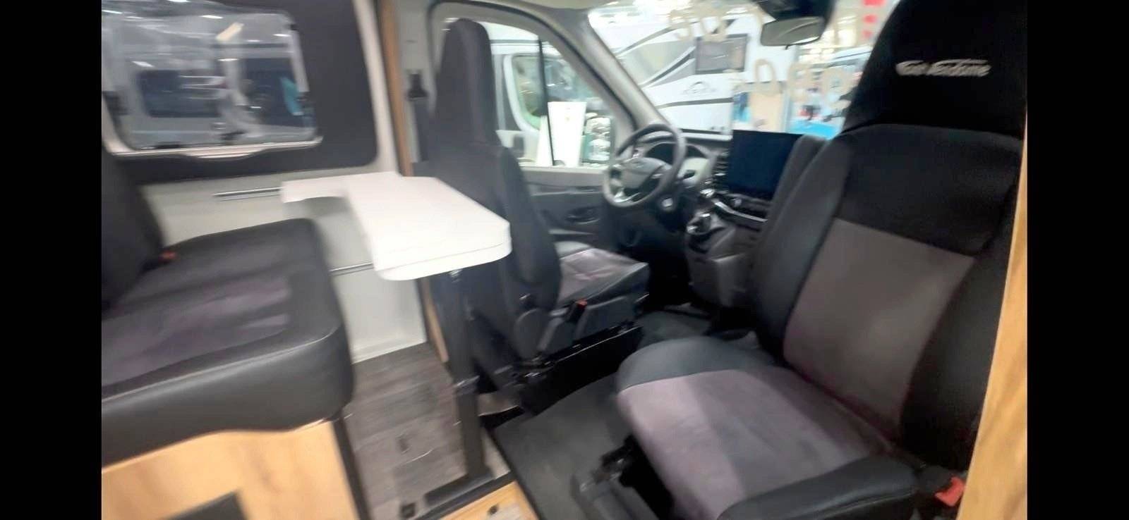 Comedor Ford Transit 2,0 l 130 ch - Yescapa