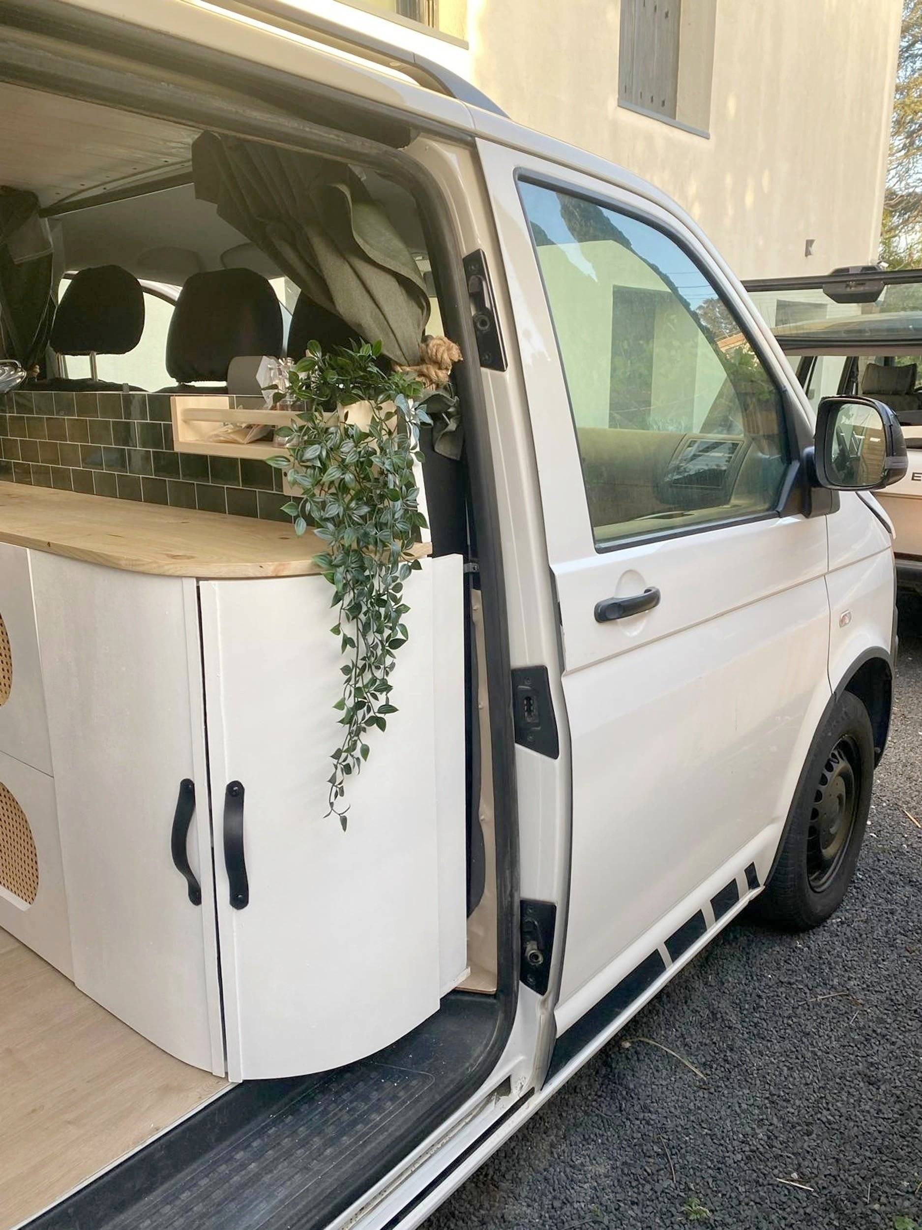 Volkswagen T5 2,0 l 114 ch