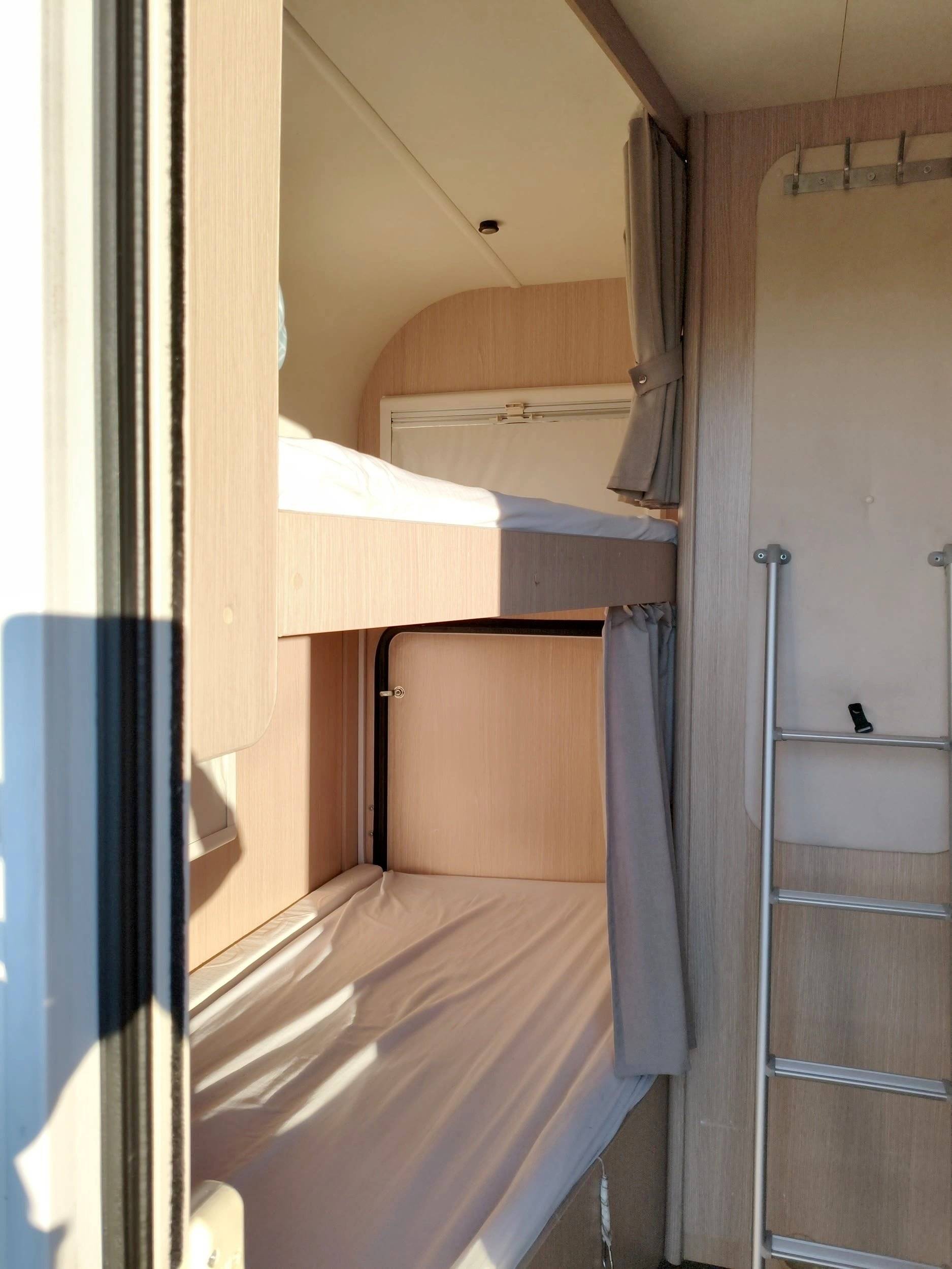 Schlafplätze Renault Master 2,3 l dci 130 ch - Yescapa