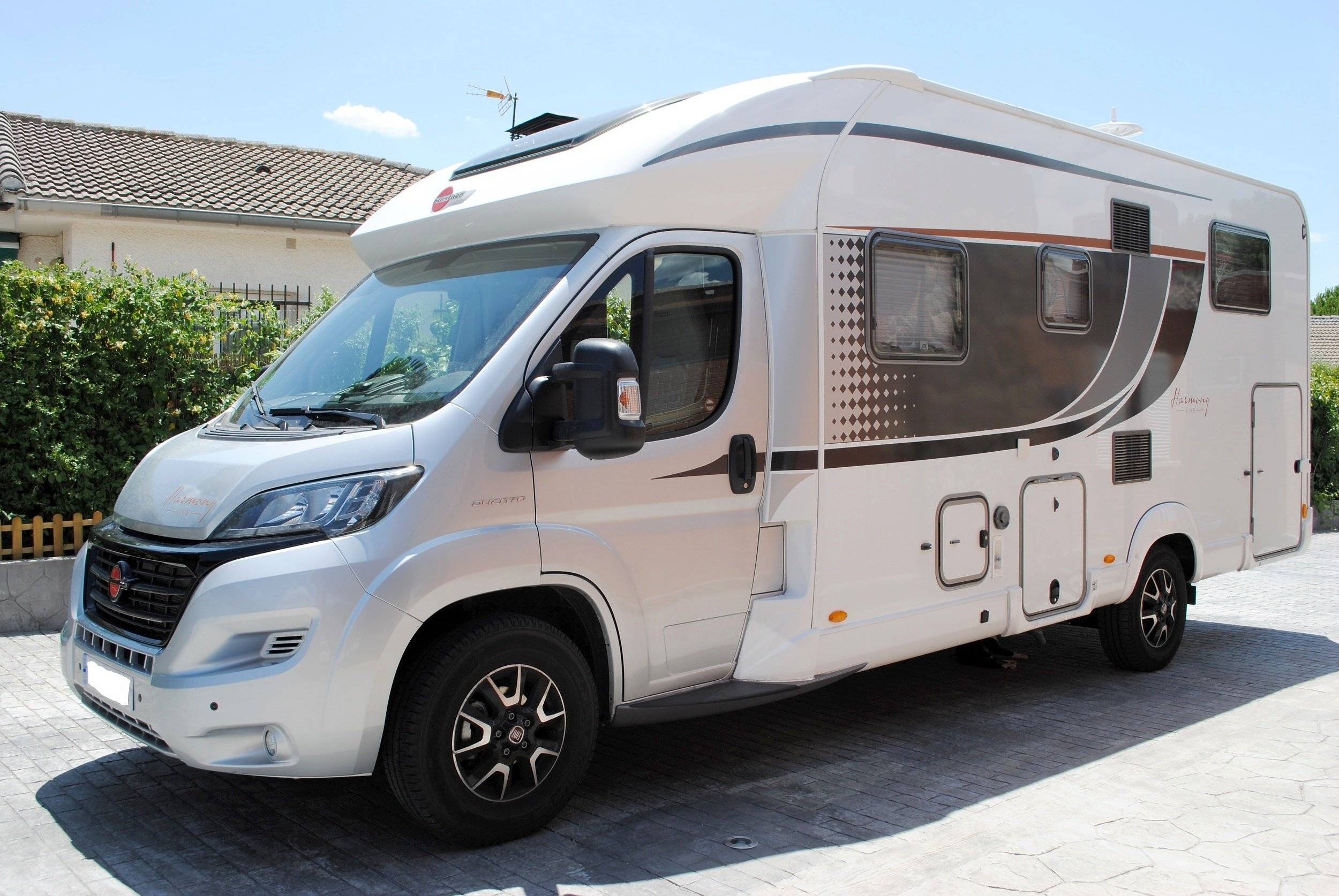 Bürstner 728 G Harmony Line