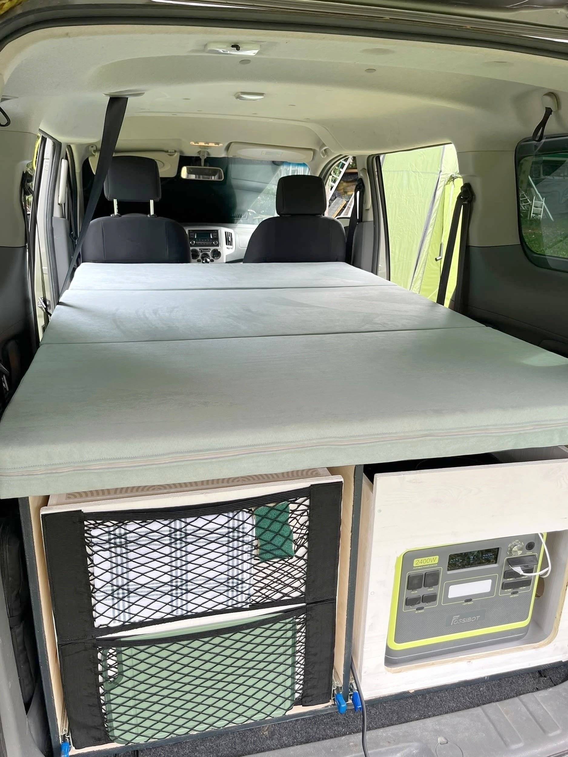 Berth Nissan Env200 - Yescapa