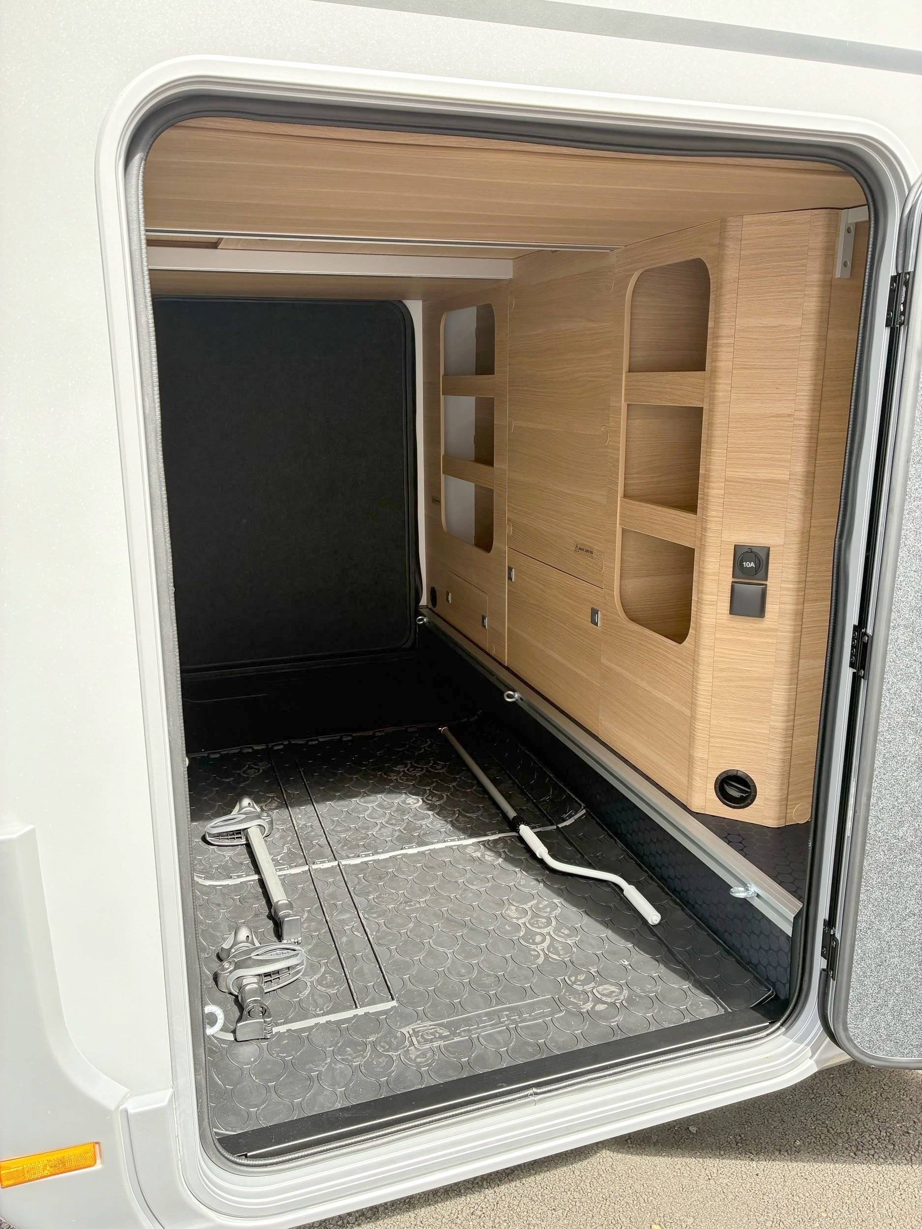 Adria MATRIX 670SL