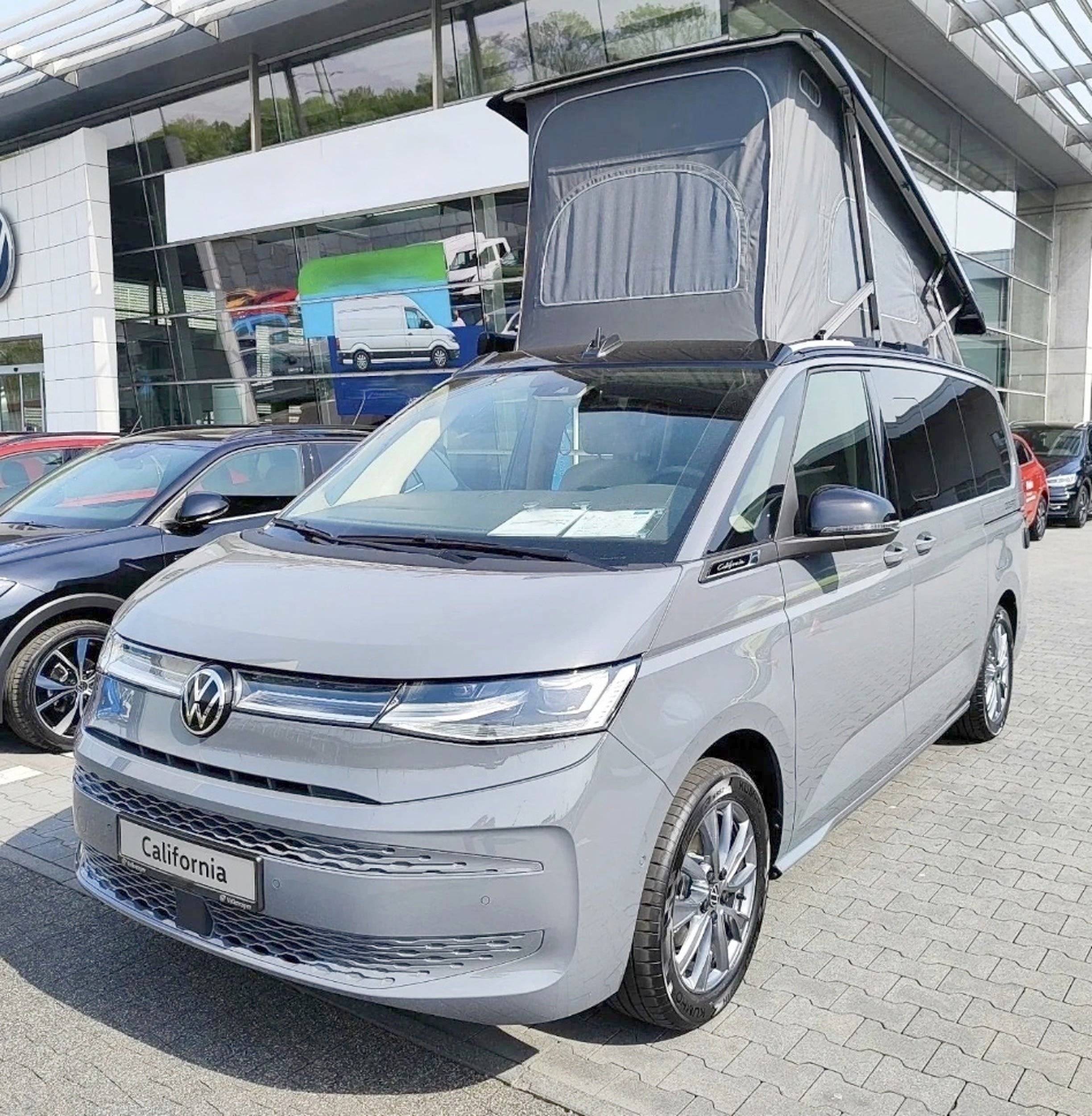 Volkswagen T7 California Ocean
