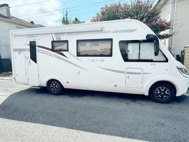 Location Campingcar intégral Pau Mclouis Mclouis 85088 Yescapa