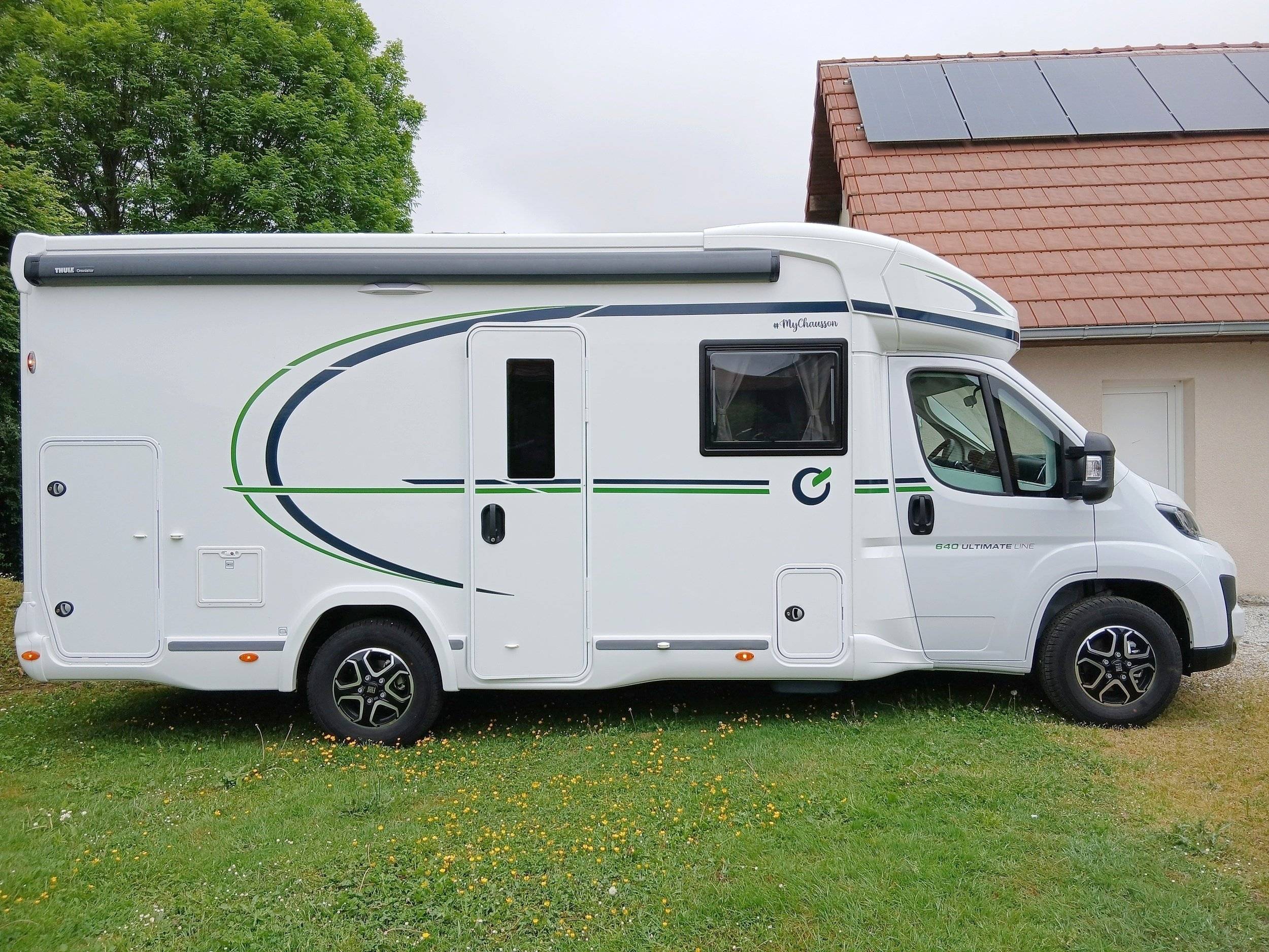 Front view from 3/4 Fiat - Yescapa