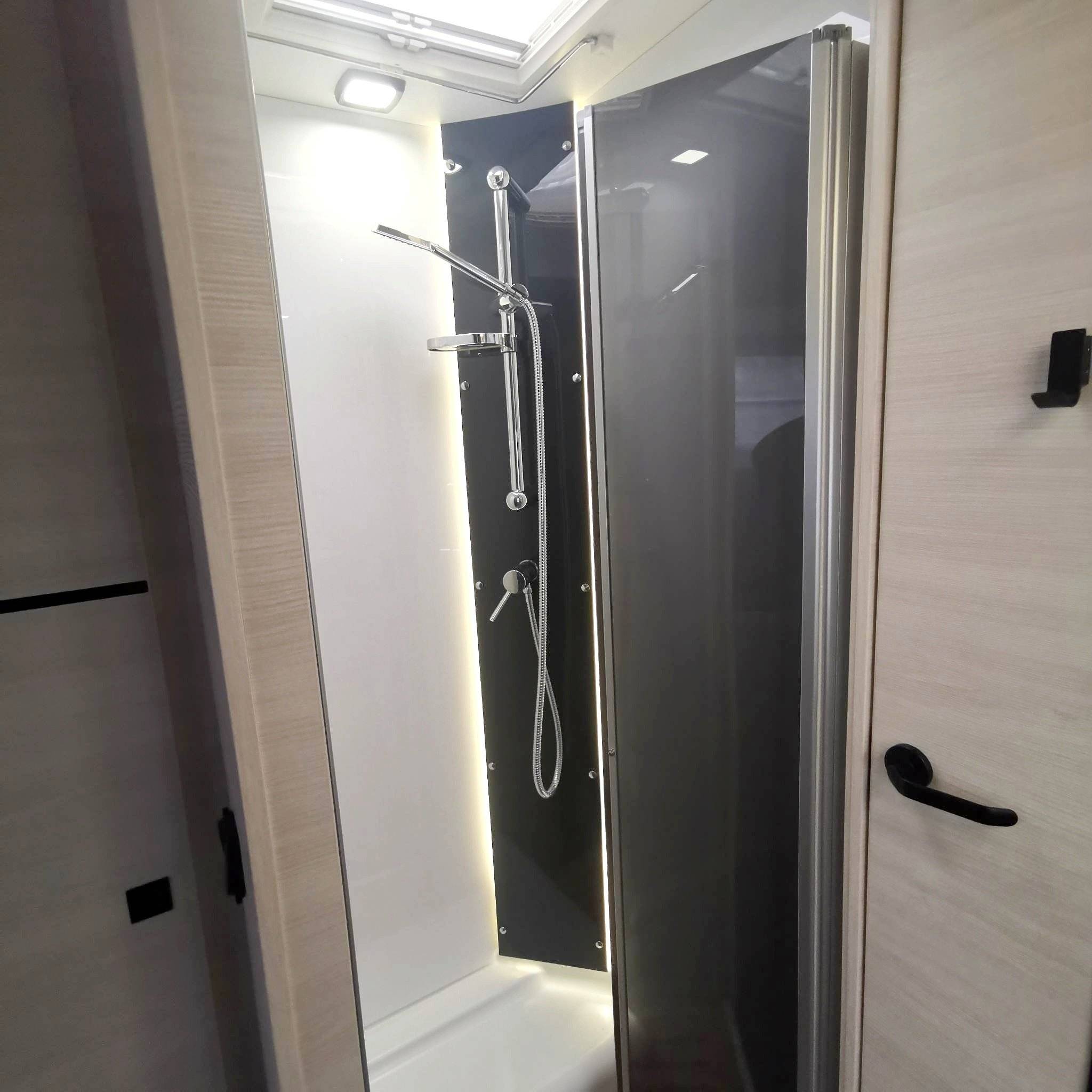 Challenger ford transit 170 automatique