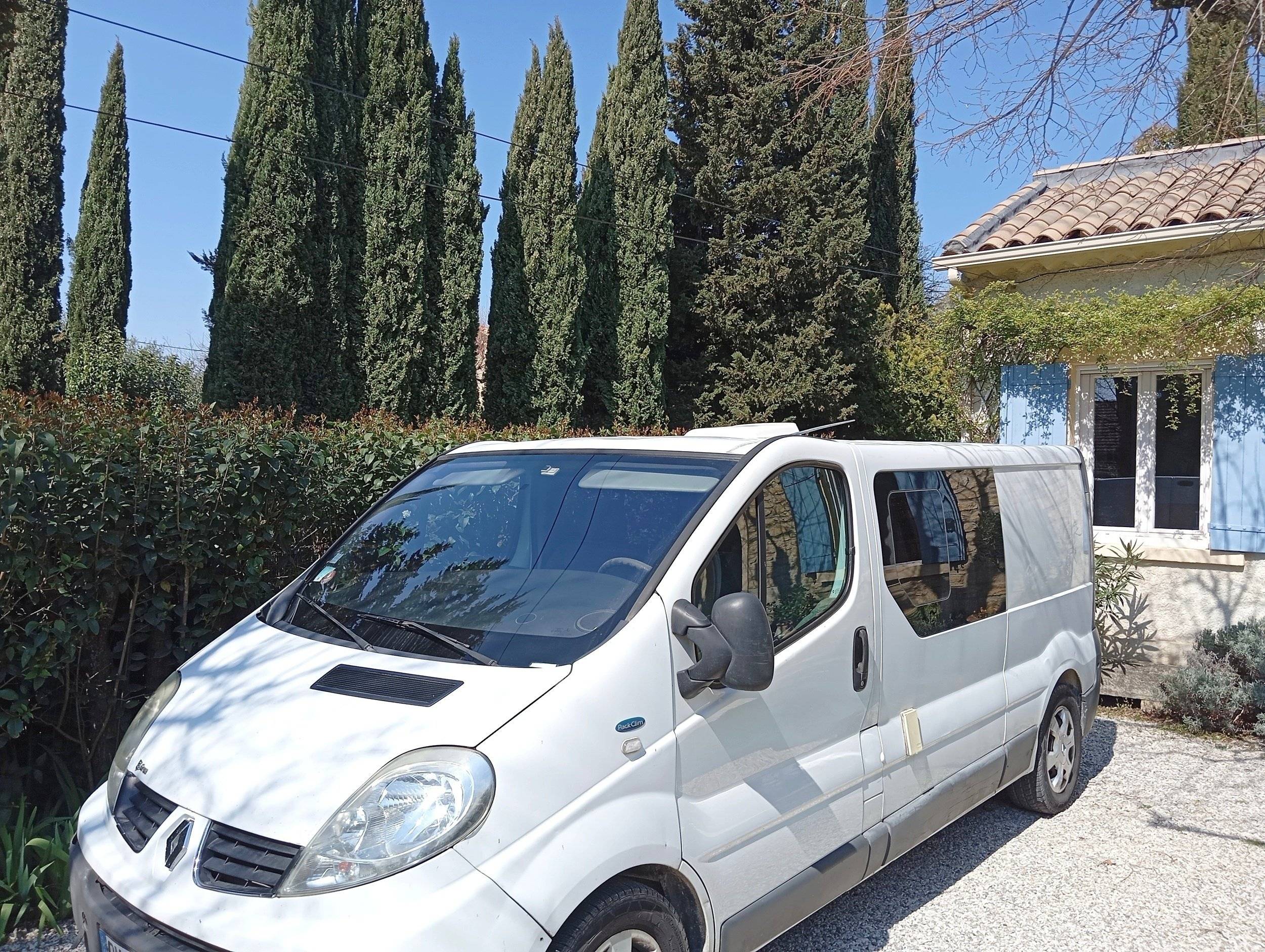 Localización Furgoneta camper - Carpentras - PERSO - 95700 - Yescapa